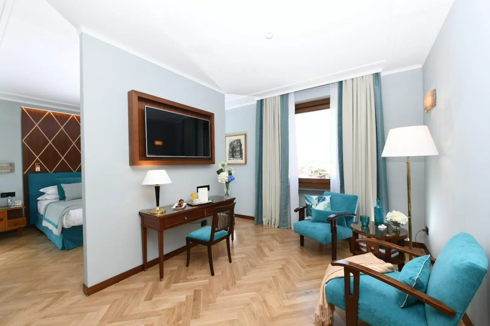 TV and multimedia in Bettoja Hotel Mediterraneo