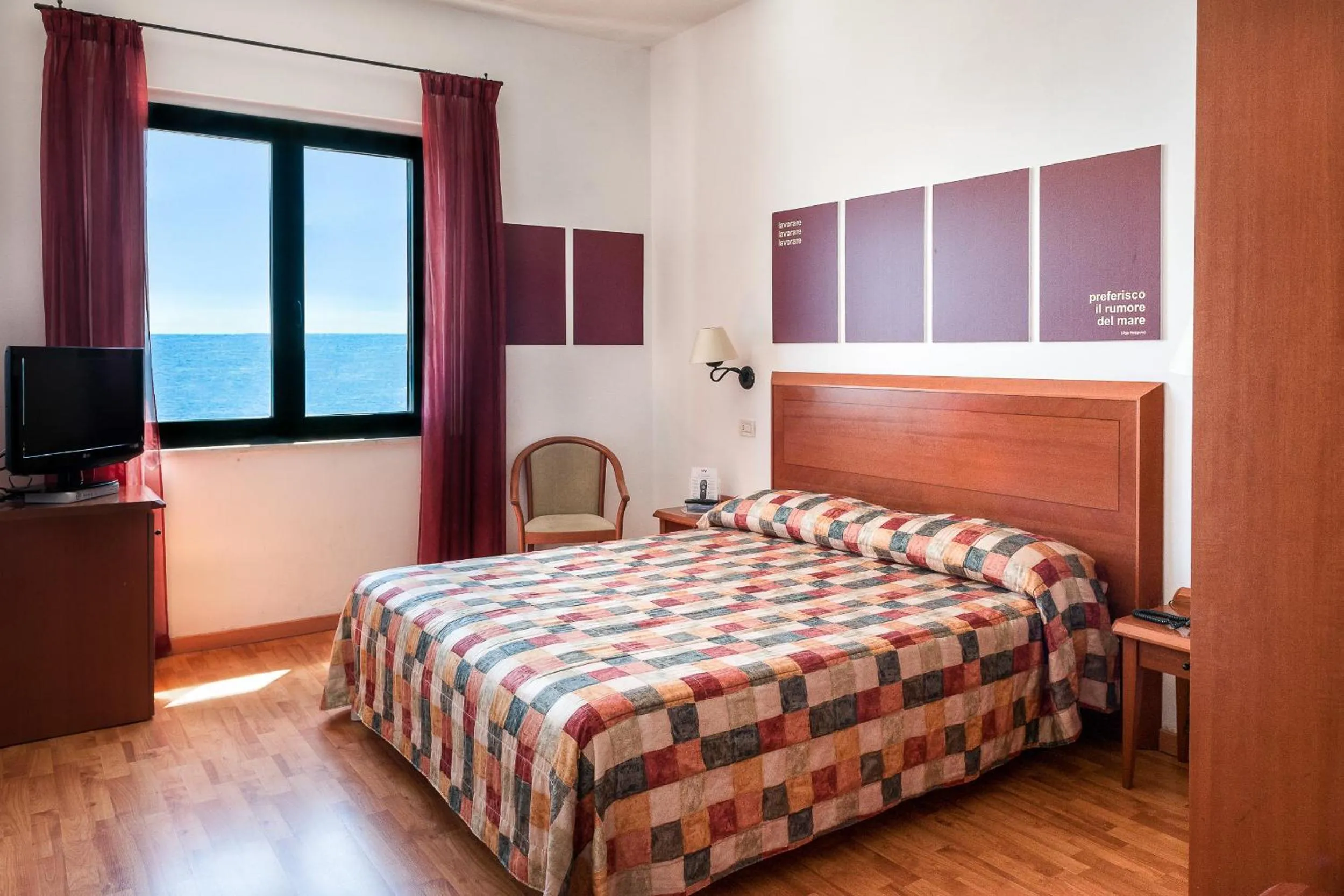 Bed in Hotel Brigantino Non Dista