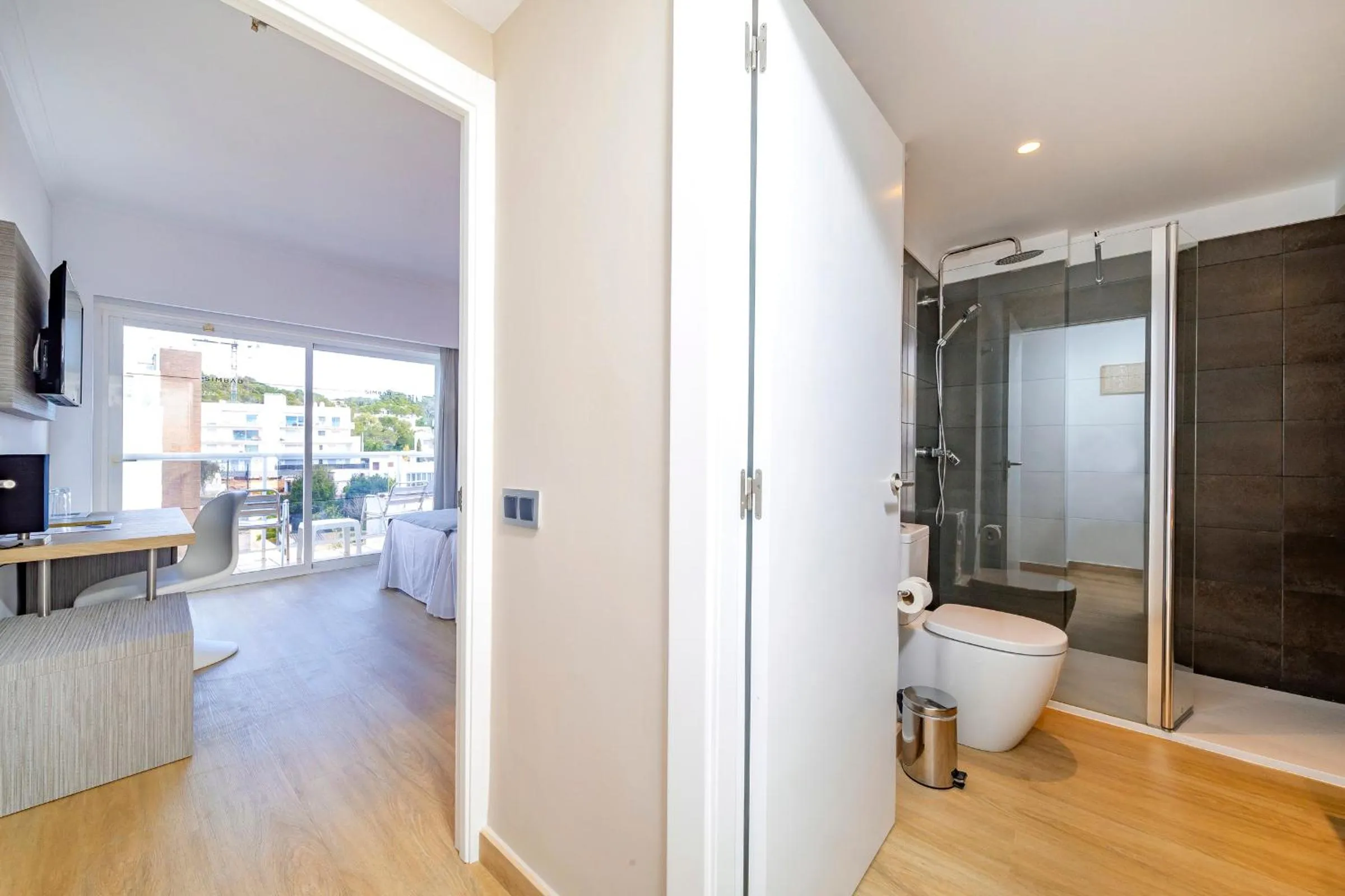 Toilet in Hotel Simbad Ibiza