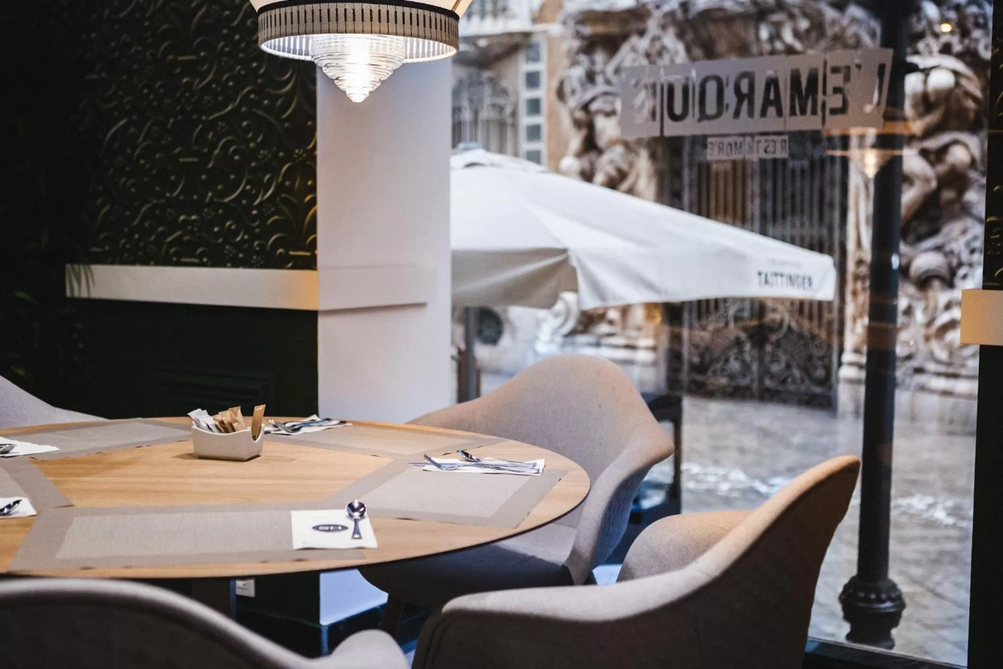 Restaurant/places to eat in SH Ingles Boutique Hotel