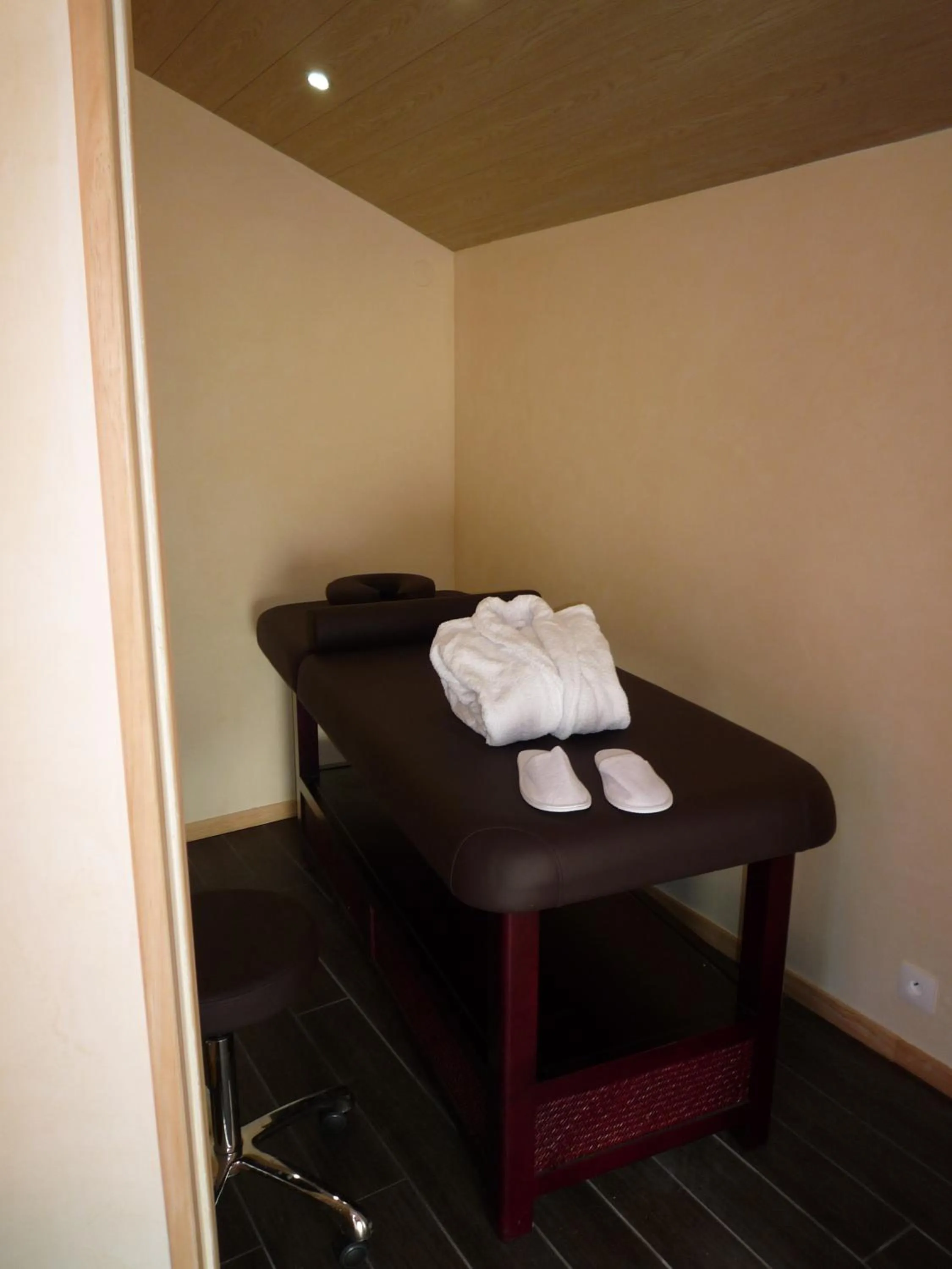 Massage in Chateau de Lantic
