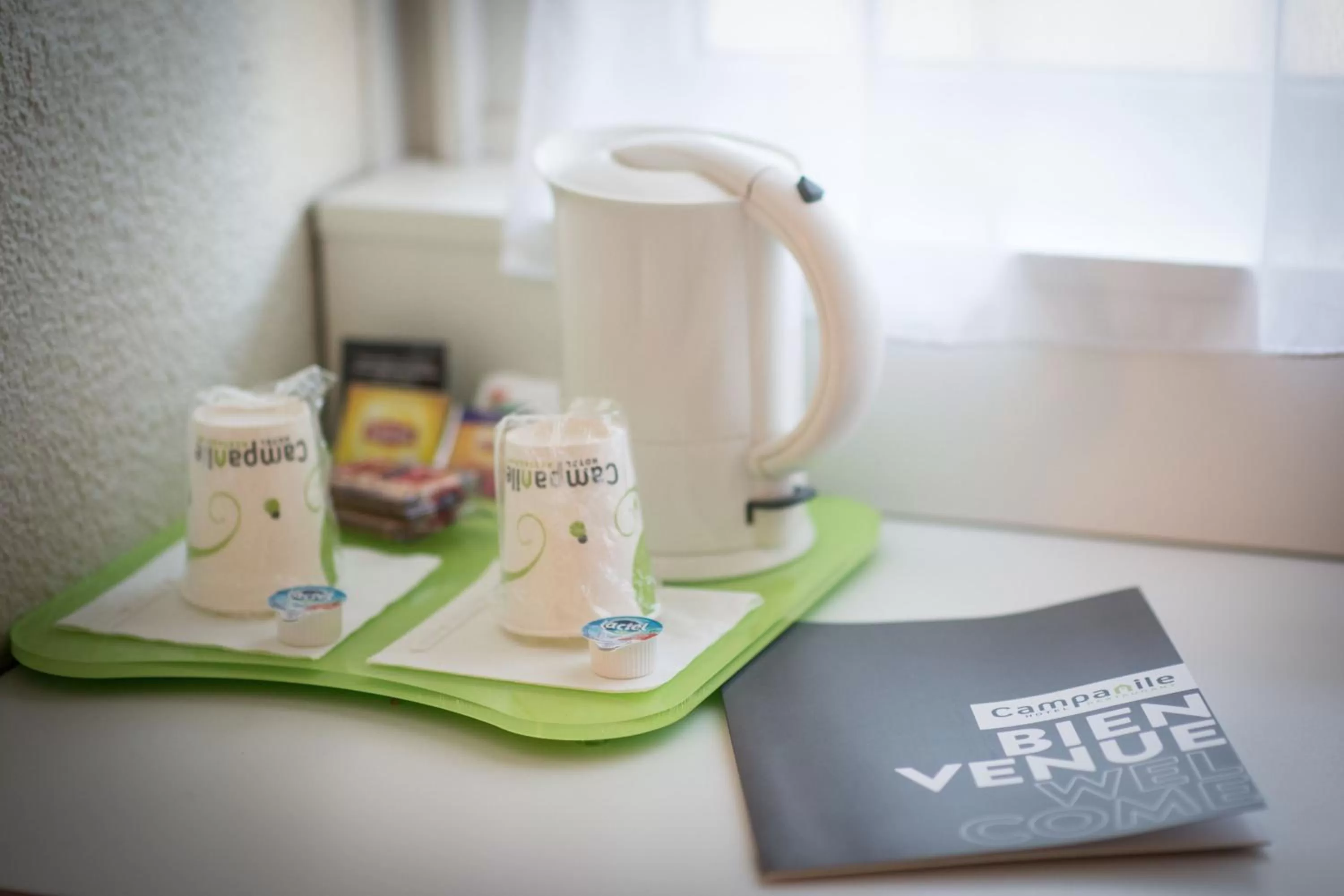 Coffee/tea facilities in Campanile Nantes ~ Rezé Aéroport