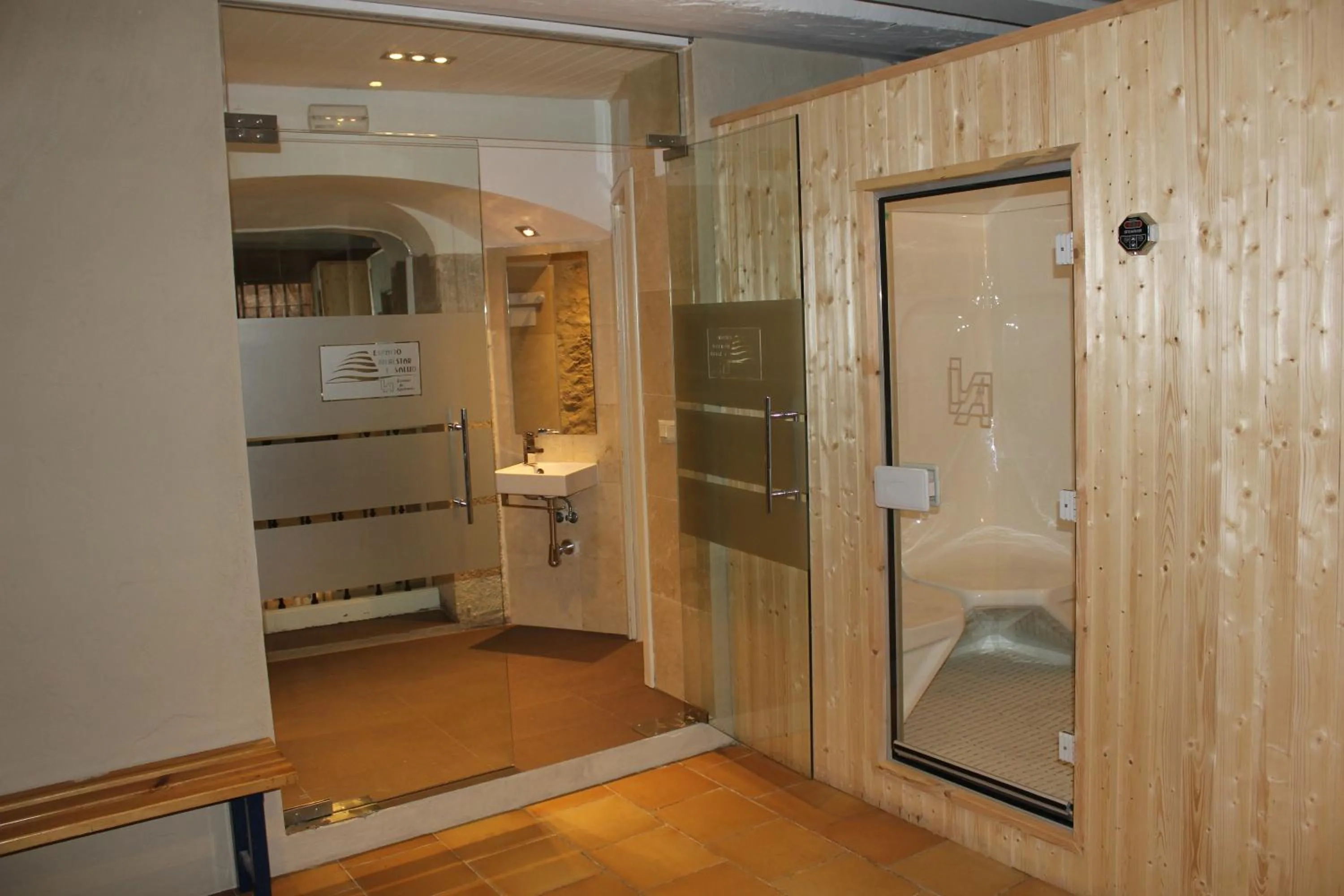 Sauna in Hotel Leonor de Aquitania