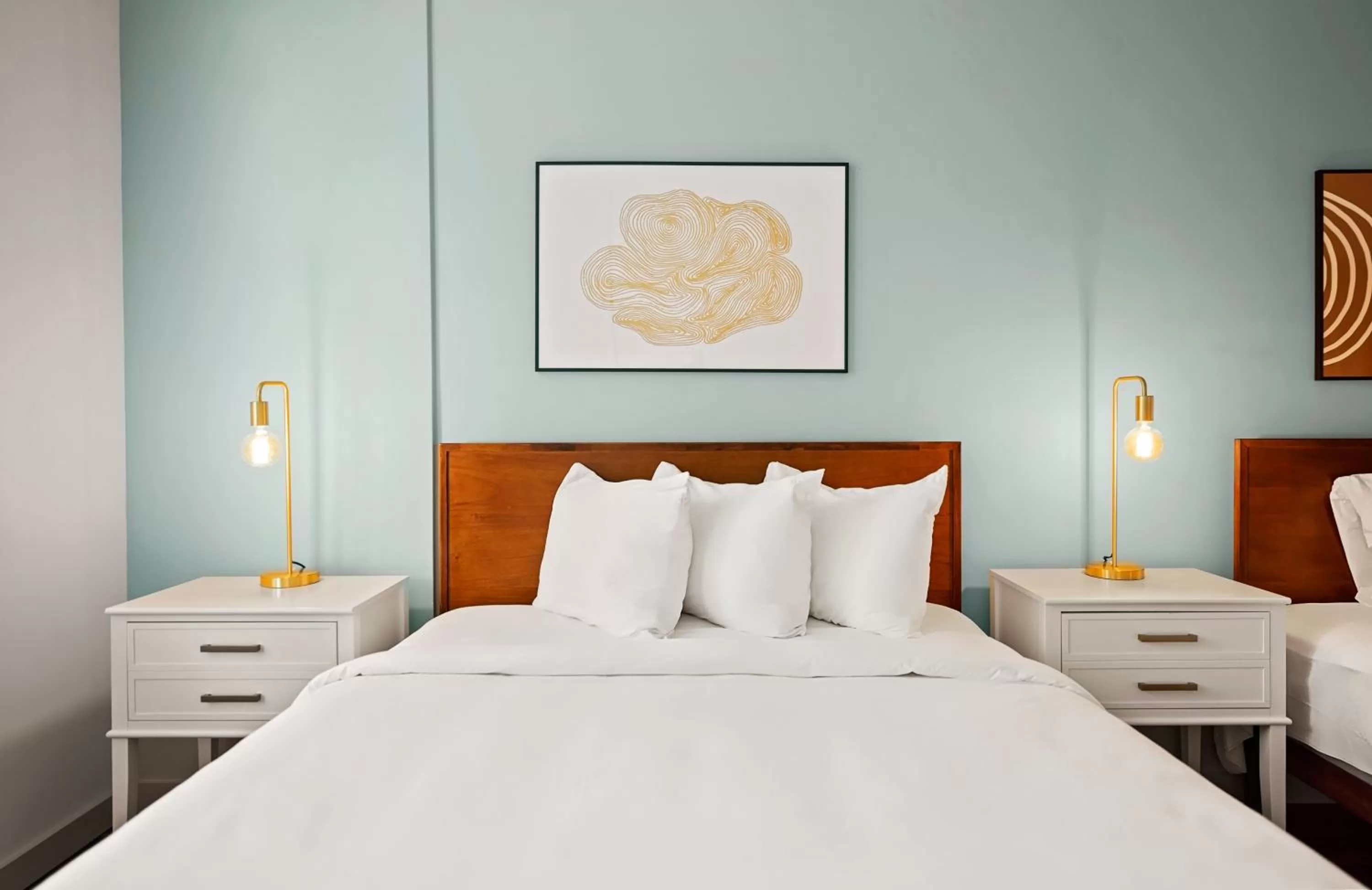 Bed in Placemakr Music Row - Vanderbilt