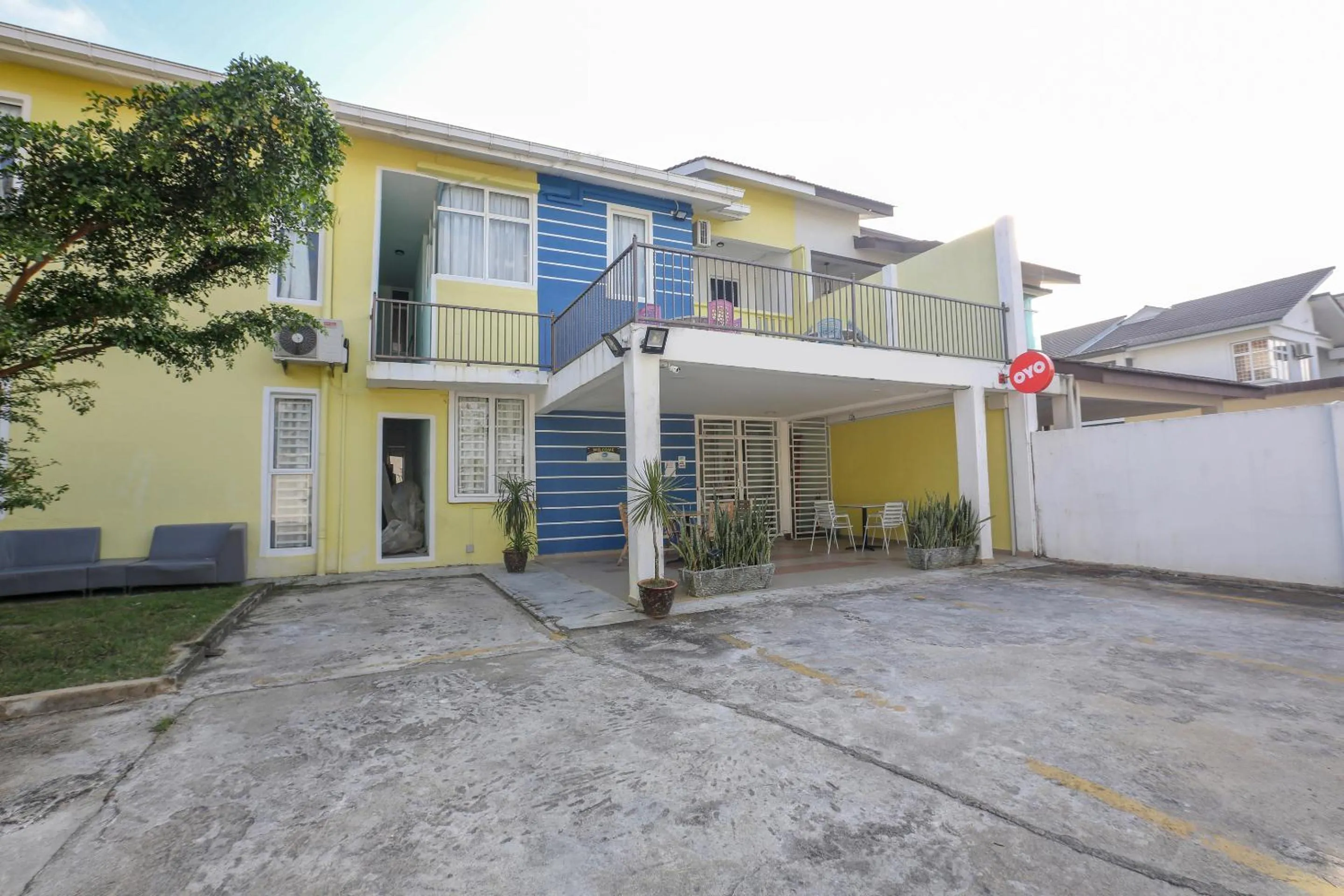 Hotel O Come Inn Premium