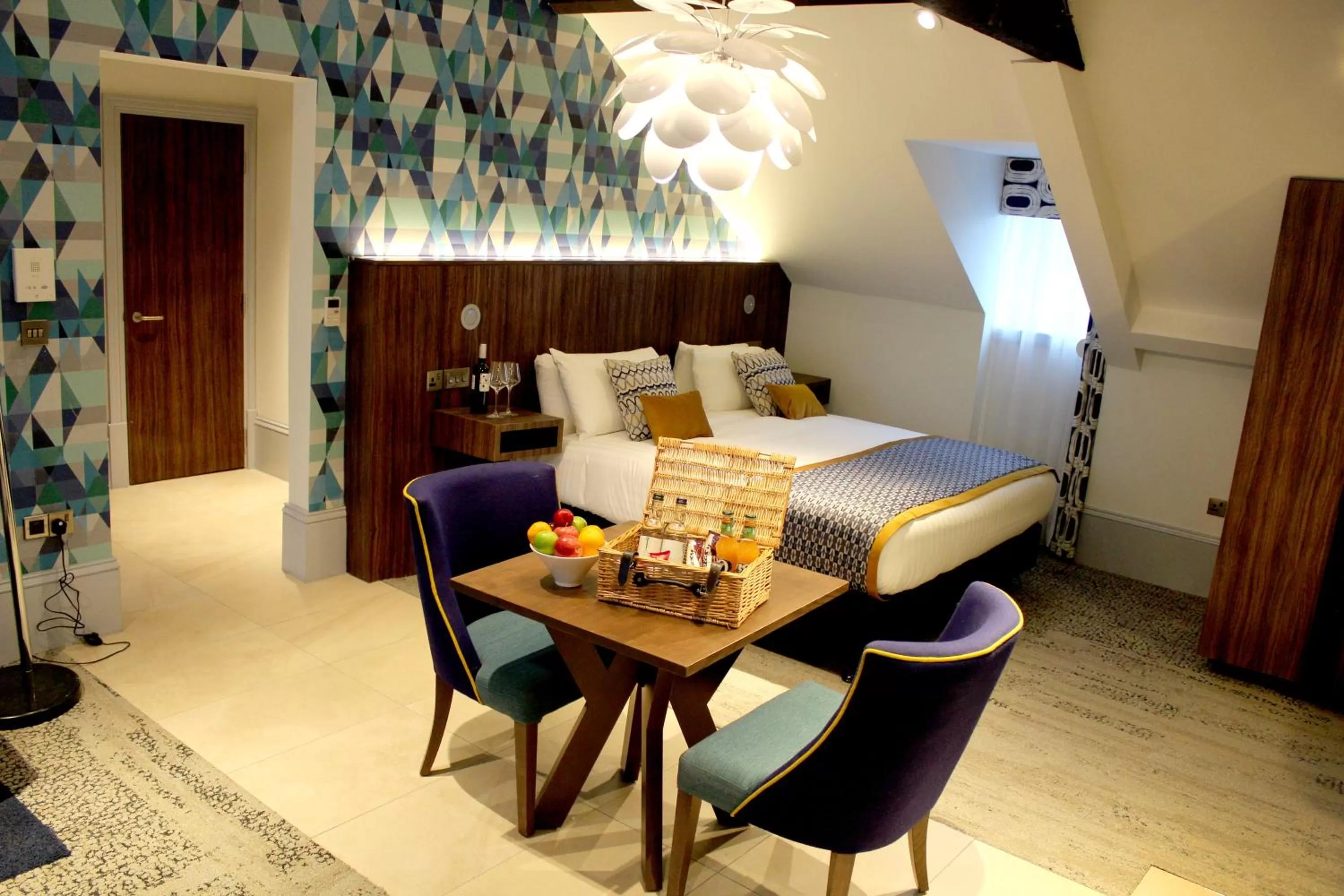 Coffee/tea facilities, Bed in 91 Aparthotel Jesmond Road