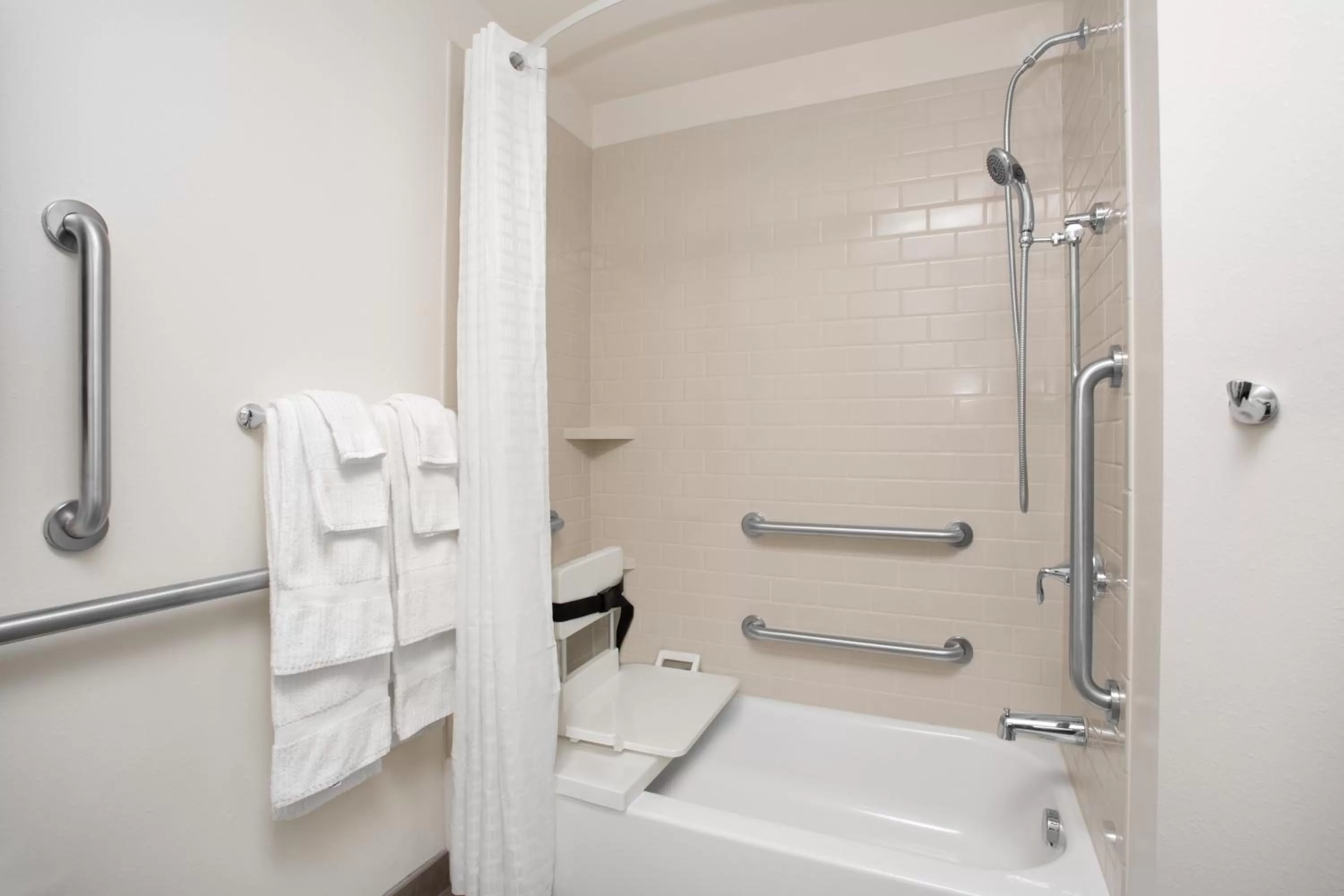 Queen Studio Suite with Two Queen Beds - Mobility Access Tub/Non-Smoking in Candlewood Suites Pueblo by IHG