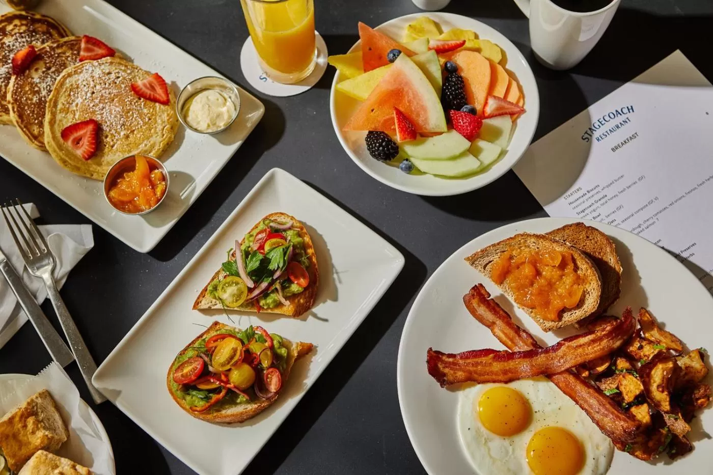 Breakfast in Shady Villa Hotel