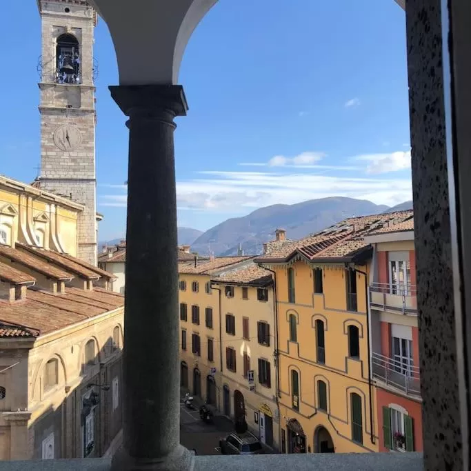 Mountain View in Holly's House