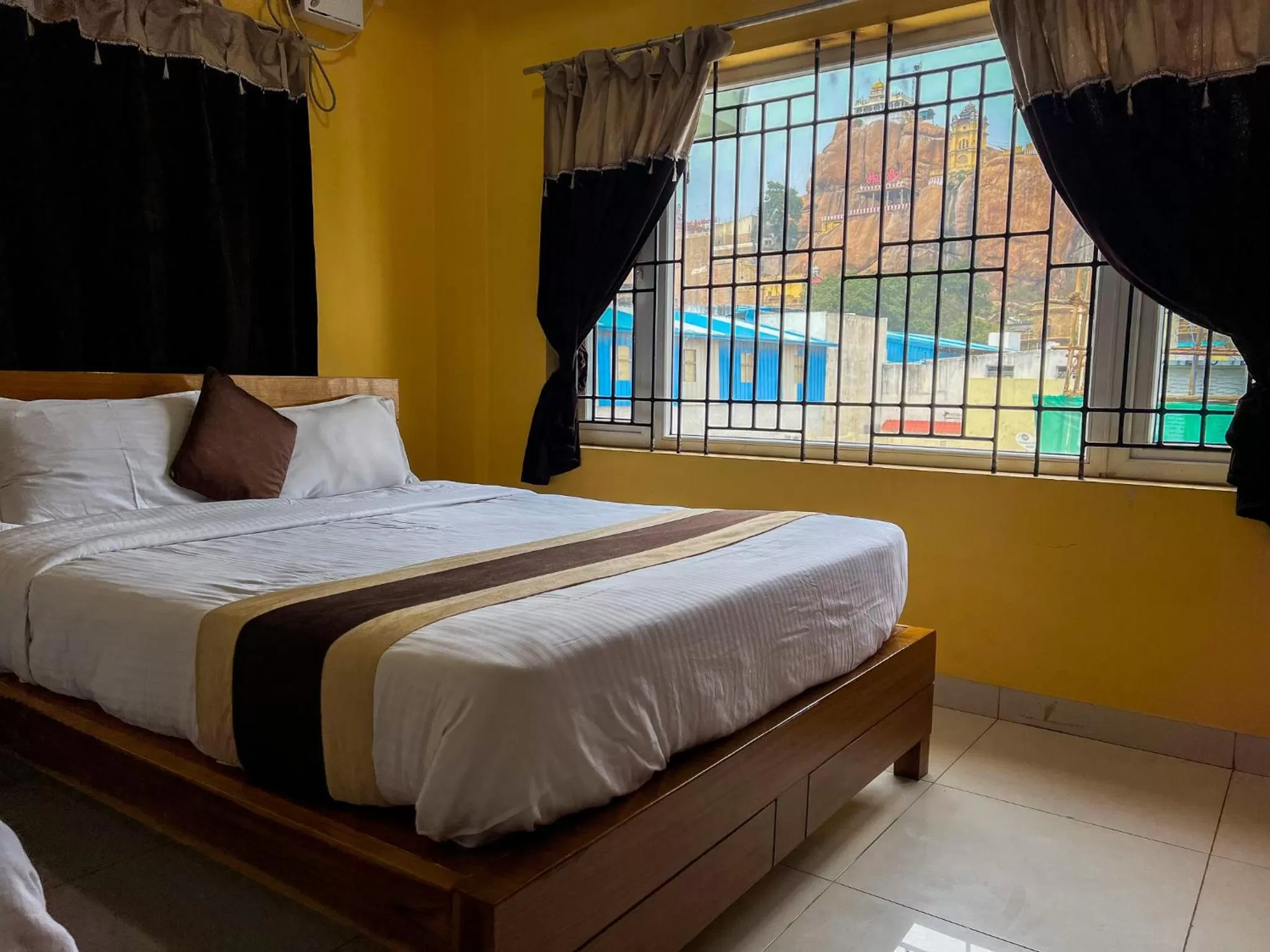 Bedroom, Bed in Le Hotel Host