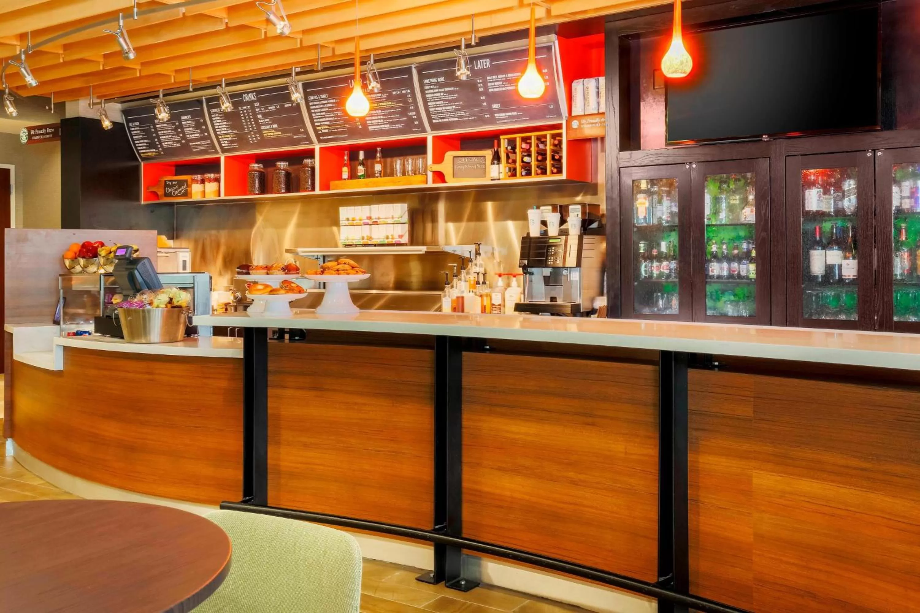 Breakfast in Courtyard by Marriott Dallas Arlington South