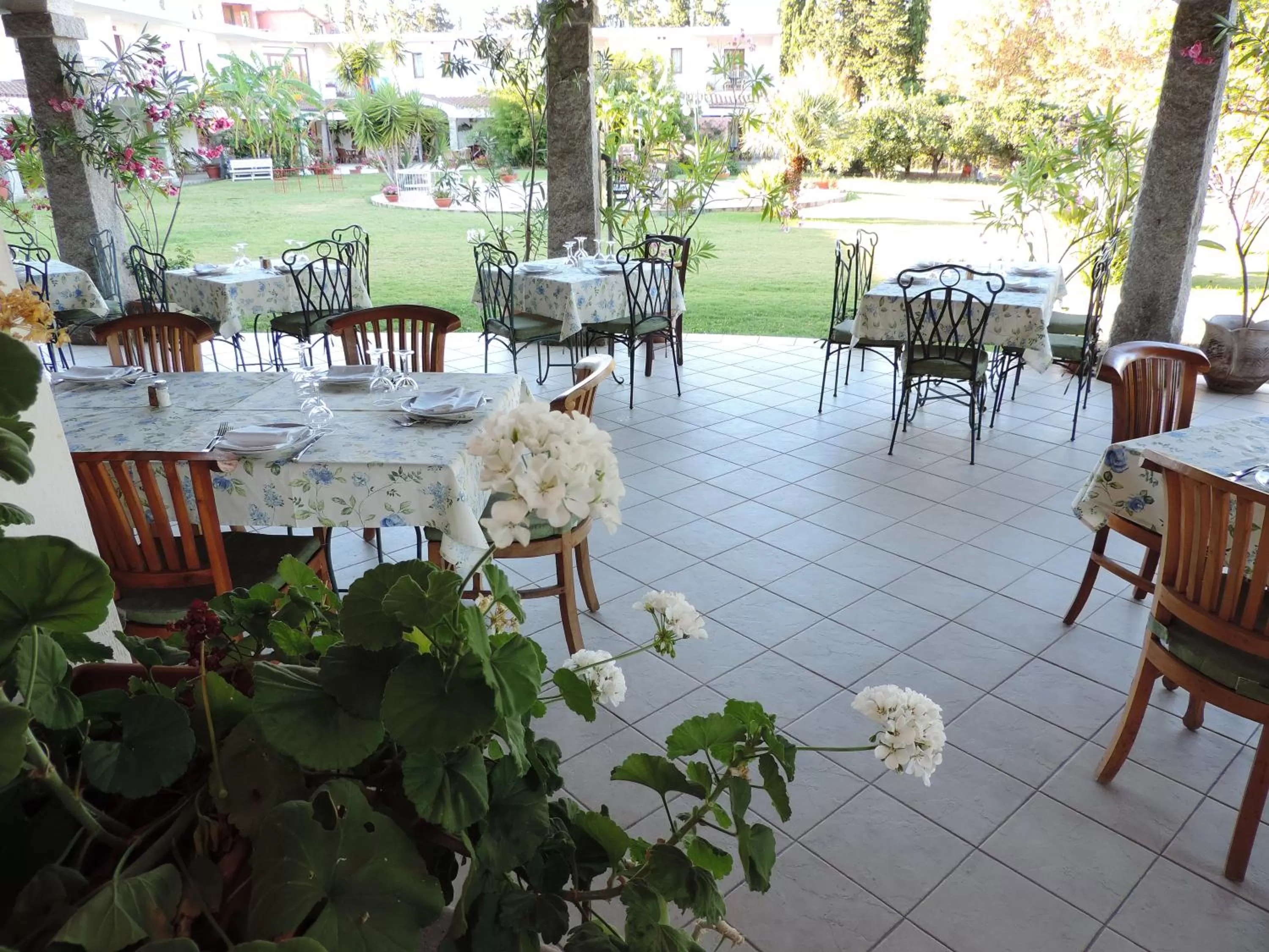 Restaurant/places to eat in Hotel Domu Incantada