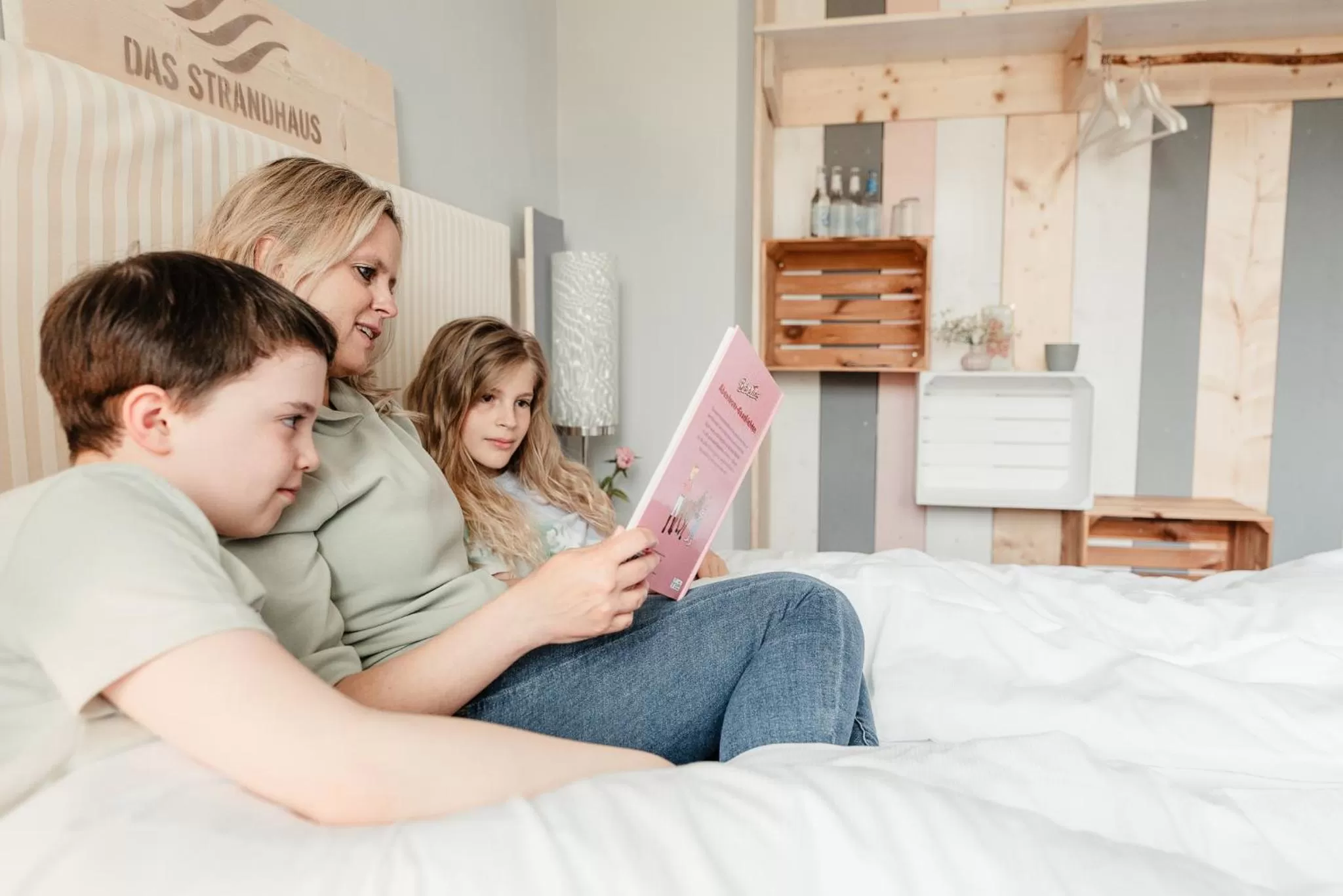 Photo of the whole room, Family in Hotel 'Das Strandhaus'
