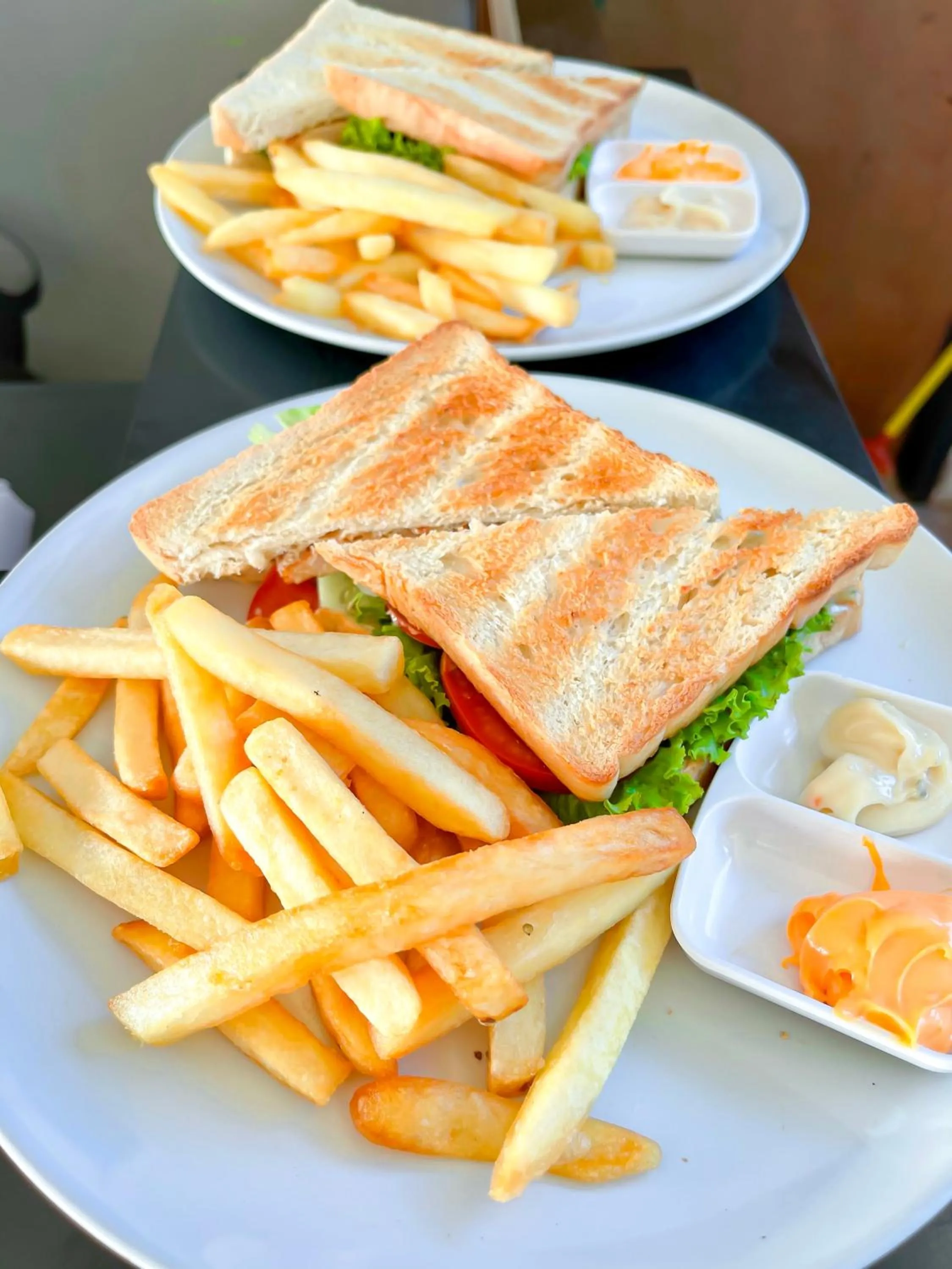 Restaurant/places to eat in Lanta Paradise Beach Resort