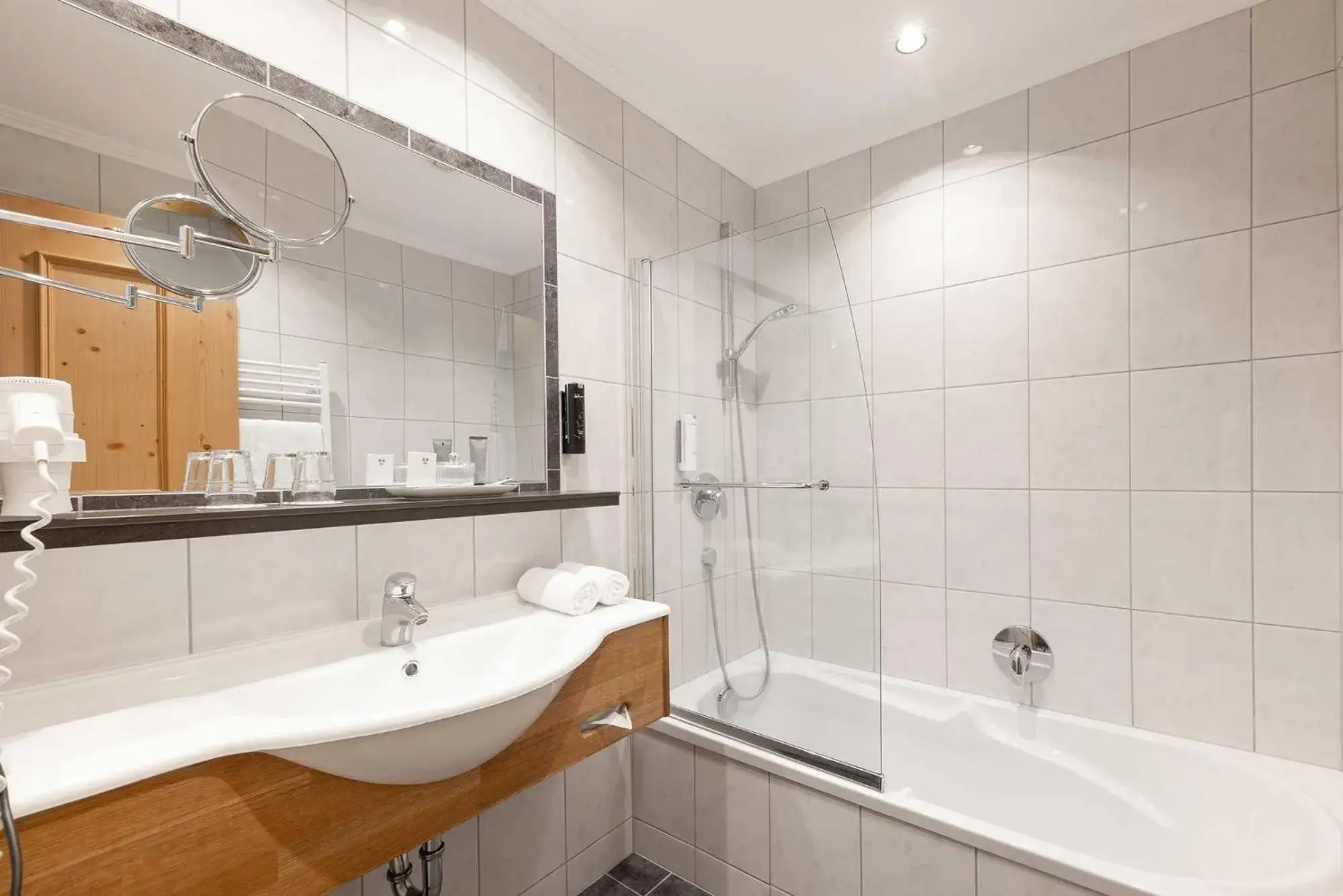 Deluxe Double Room with Balcony in Aktiv Panoramahotel Daniel Deluxe Double Room with Balcony in Aktiv Panoramahotel Daniel