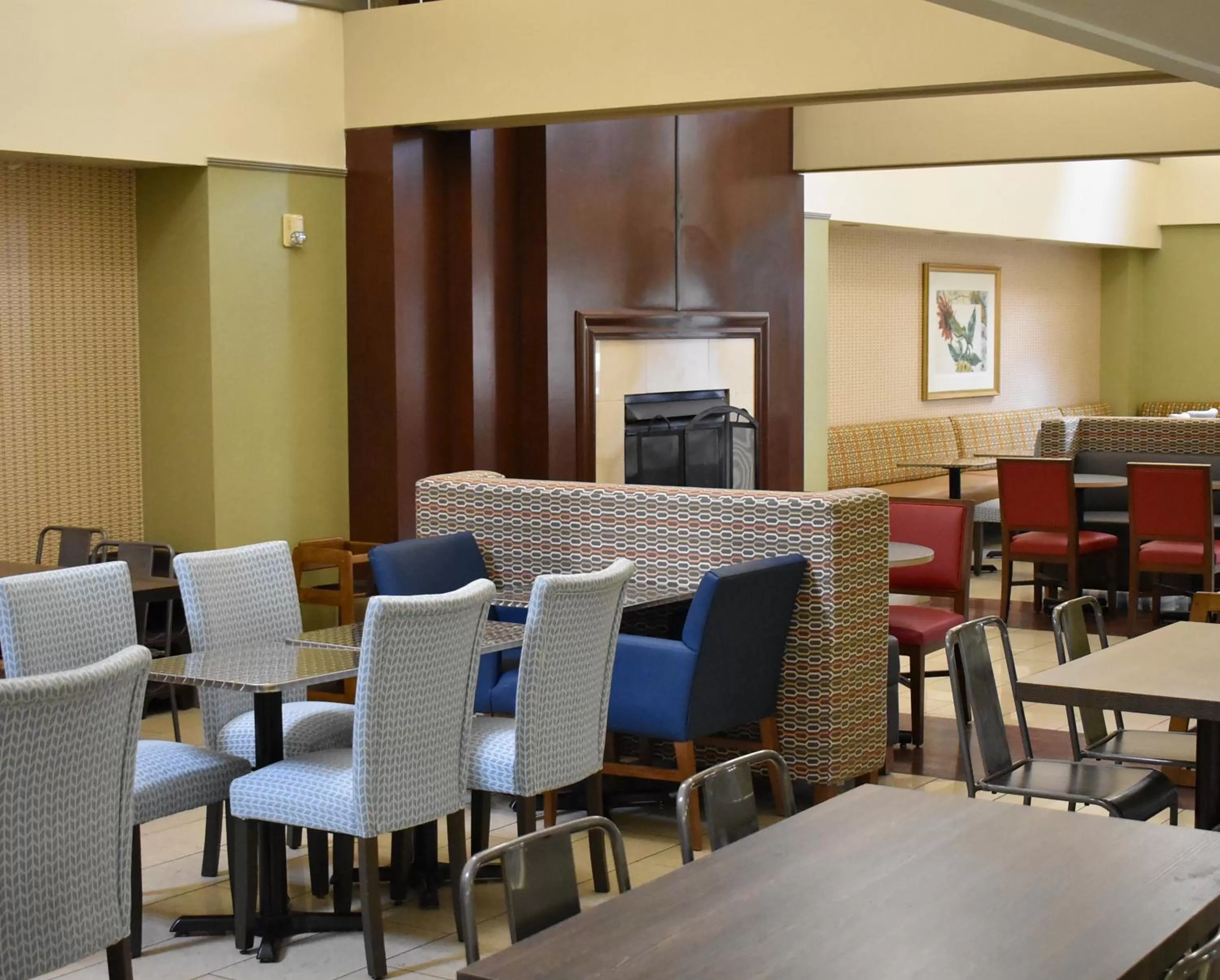 Breakfast in Holiday Inn Express Cleveland Downtown by IHG