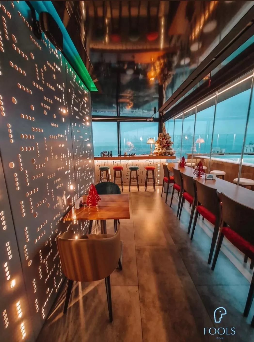 Restaurant/places to eat in Three O Nine Hotel