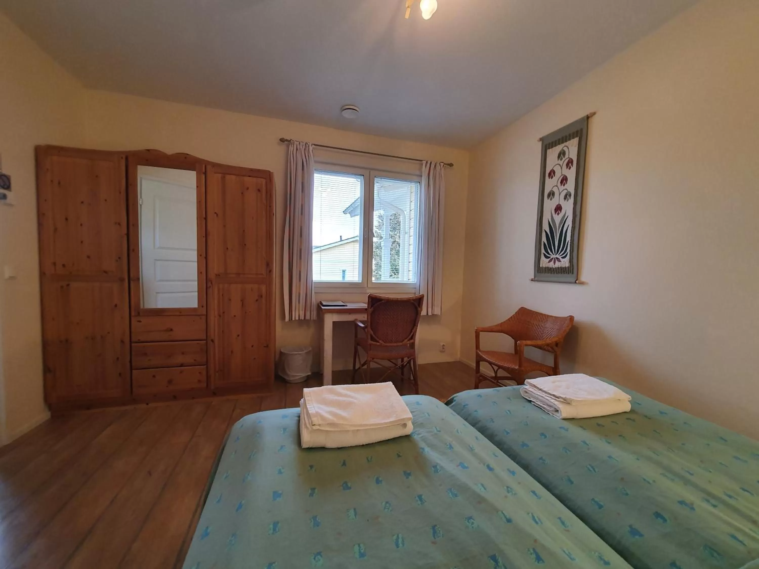 Photo of the whole room, Bed in B&B Lomamokkila