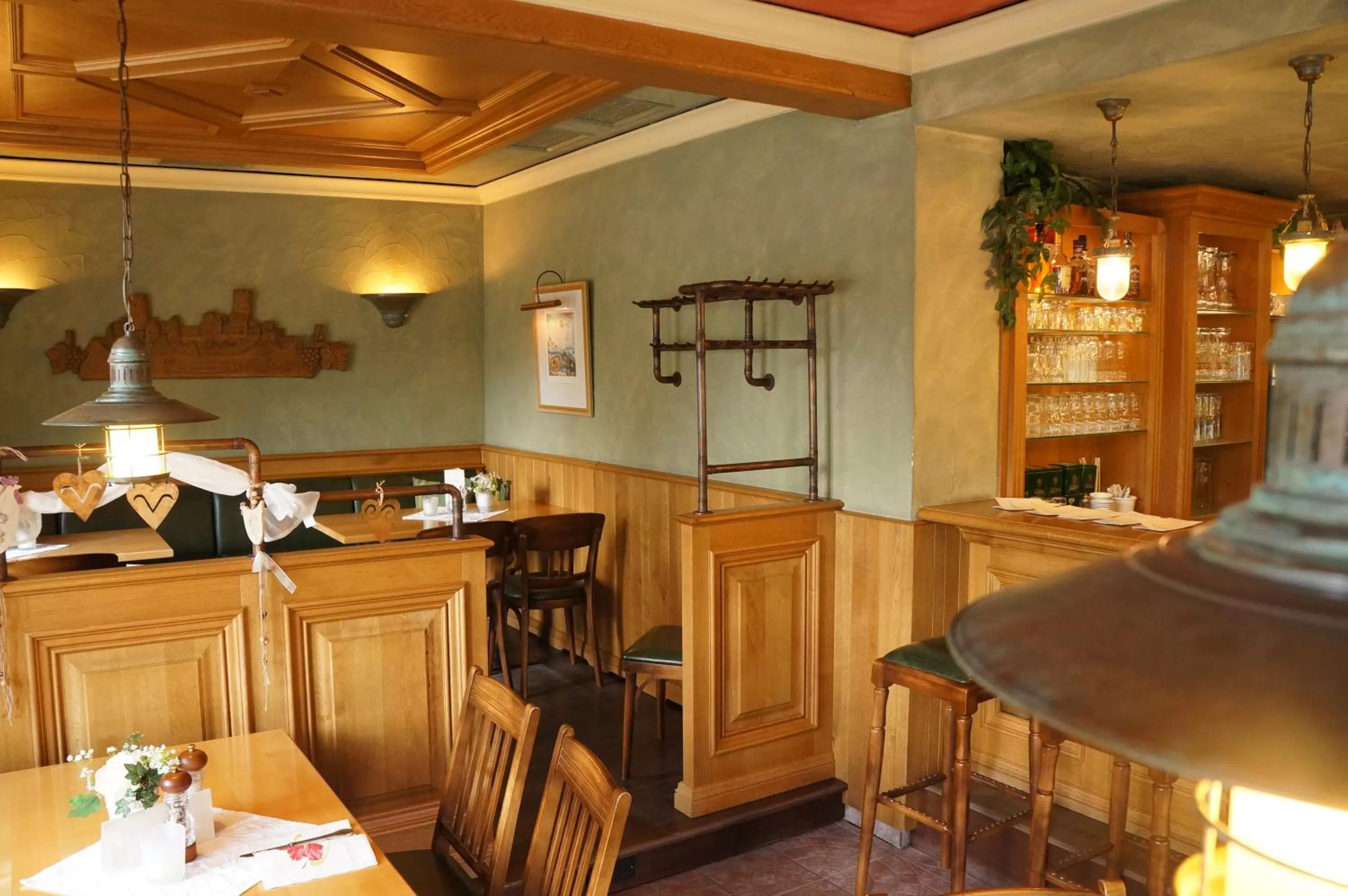 Restaurant/places to eat in Moselhotel & Restaurant Zur Traube GmbH