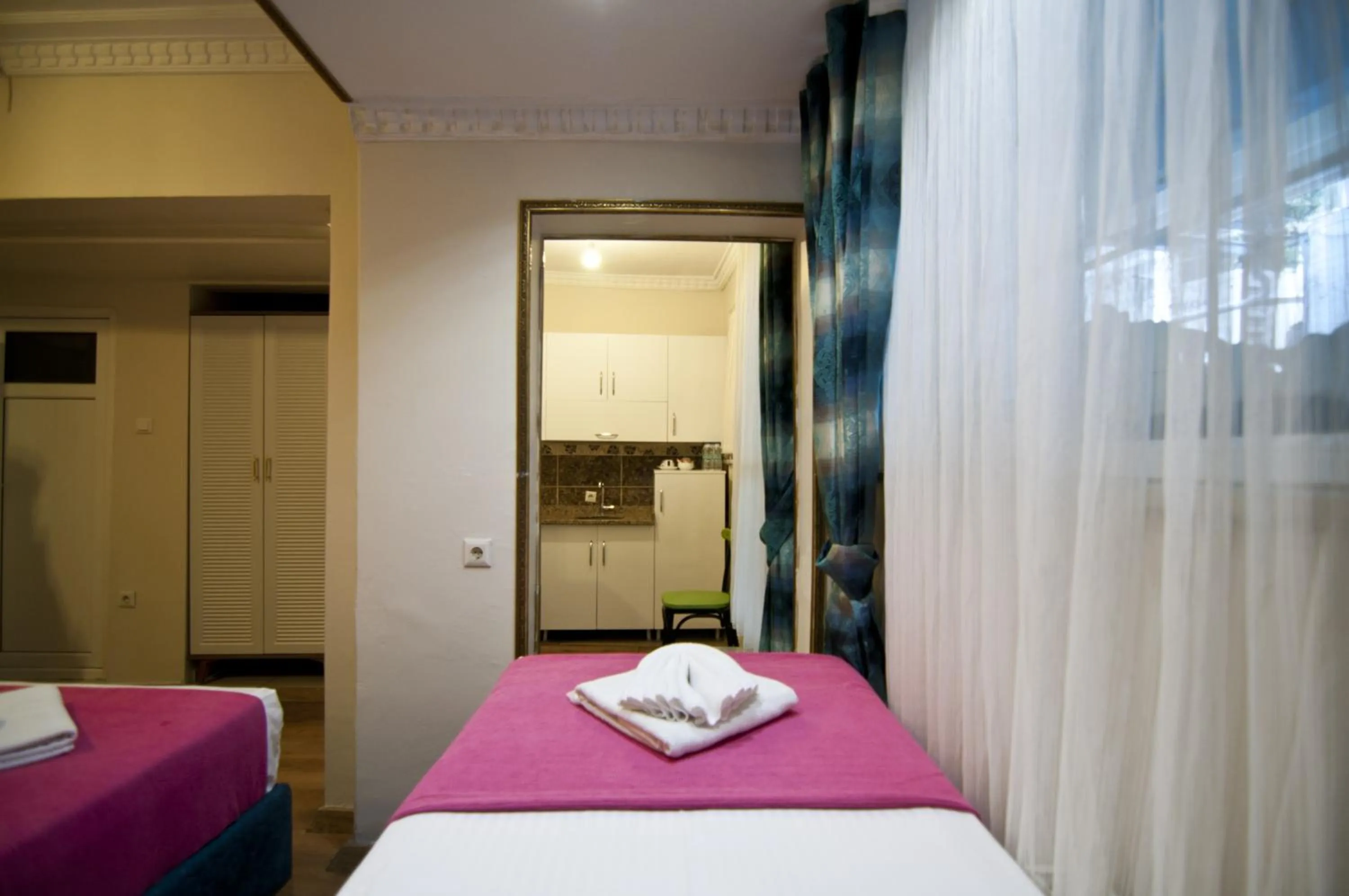 Bed in Paris Garden Hotel Istanbul