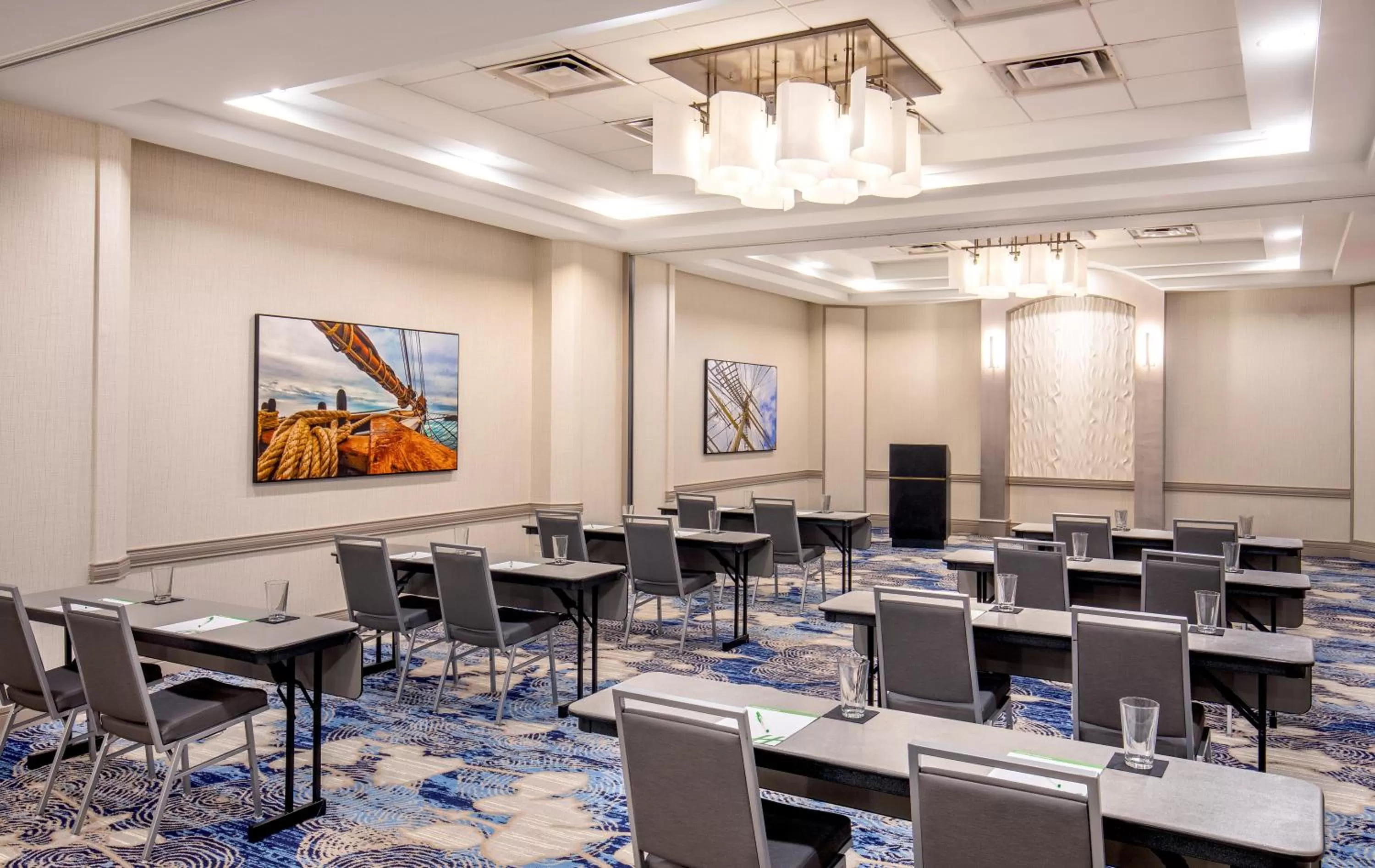 Meeting/conference room in Holiday Inn Newport News - Hampton by IHG