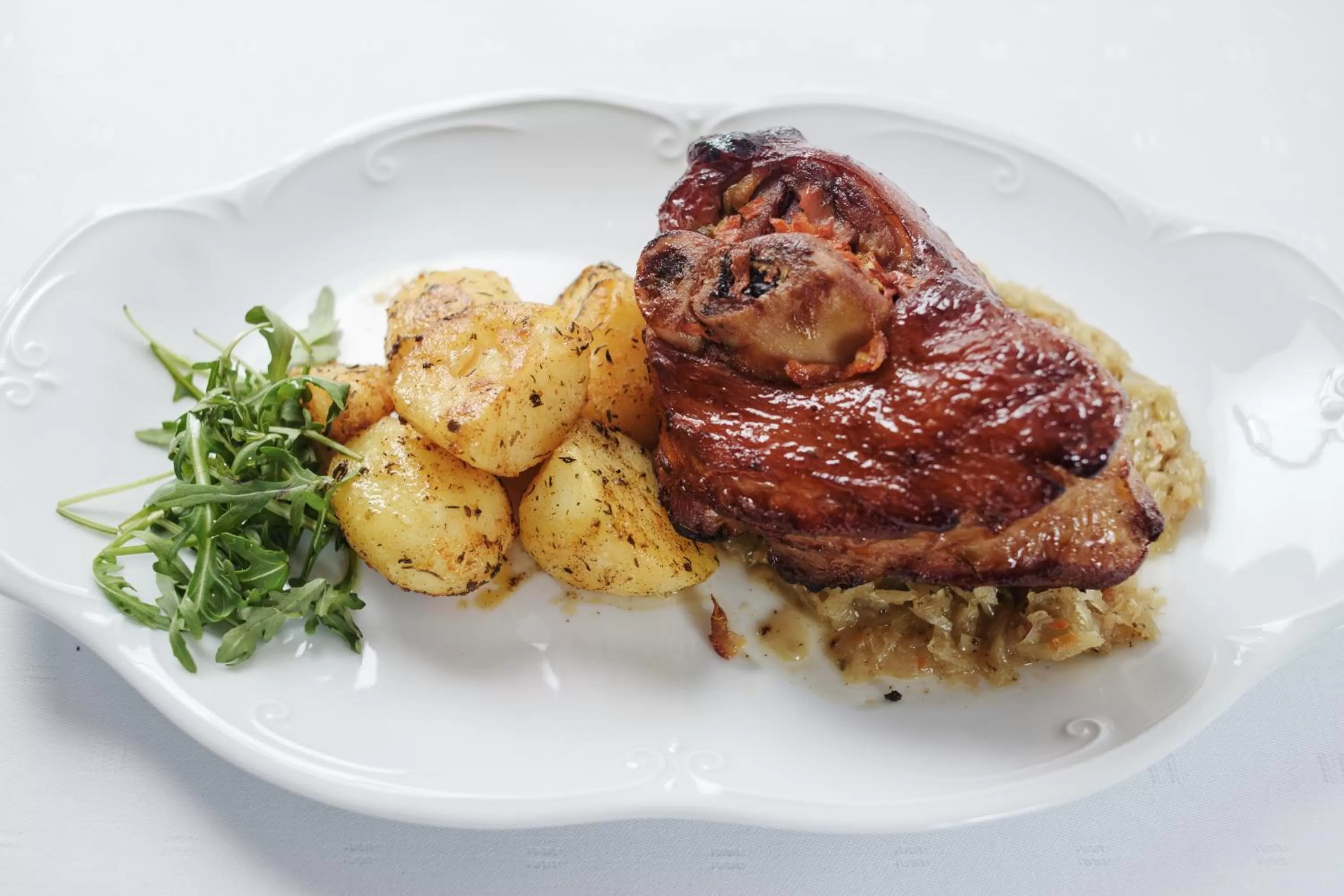 Restaurant/places to eat, Food in Lila Medical SPA