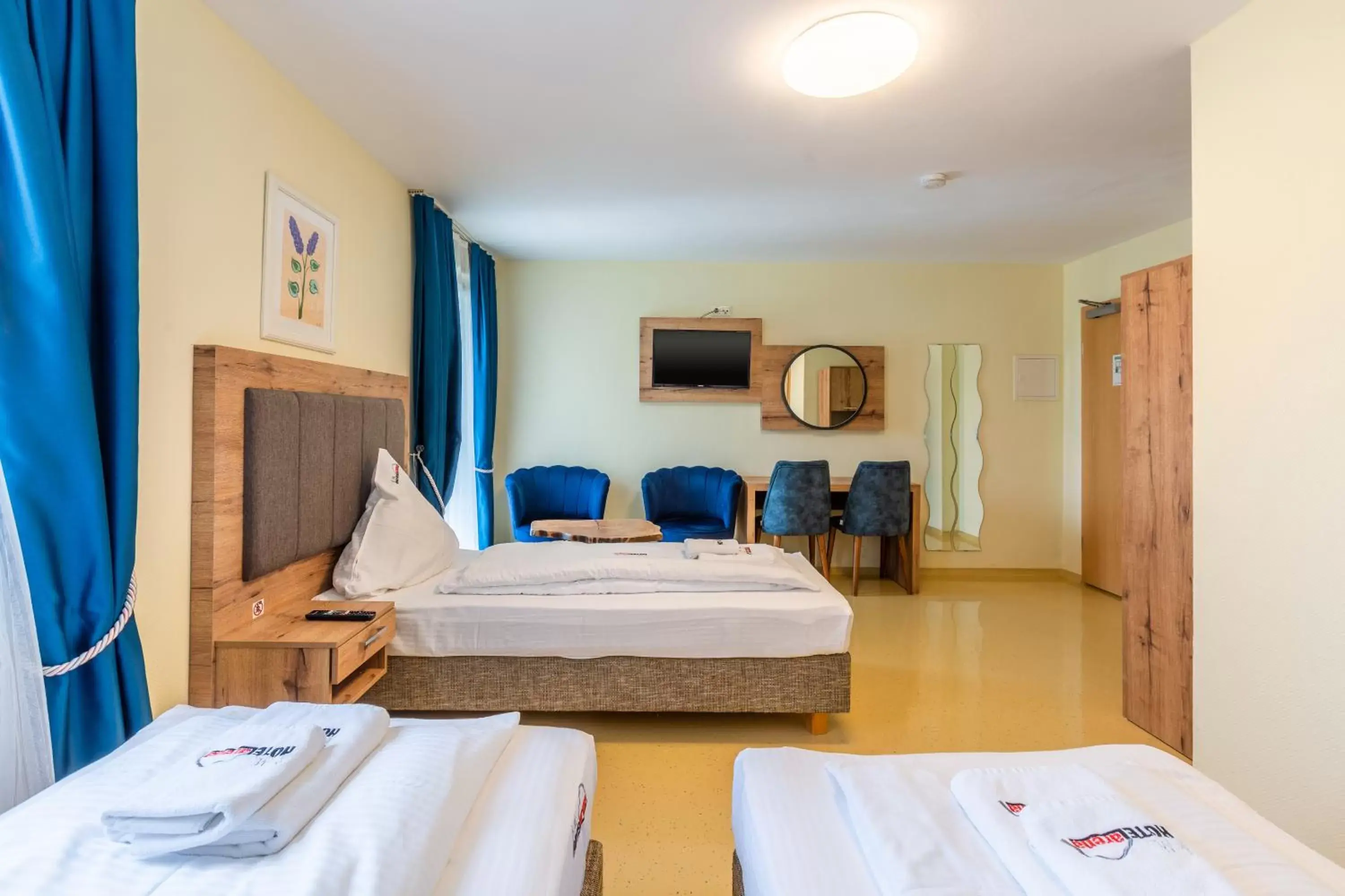 Standard Triple Room in Hotel Arena Standard Triple Room in Hotel Arena