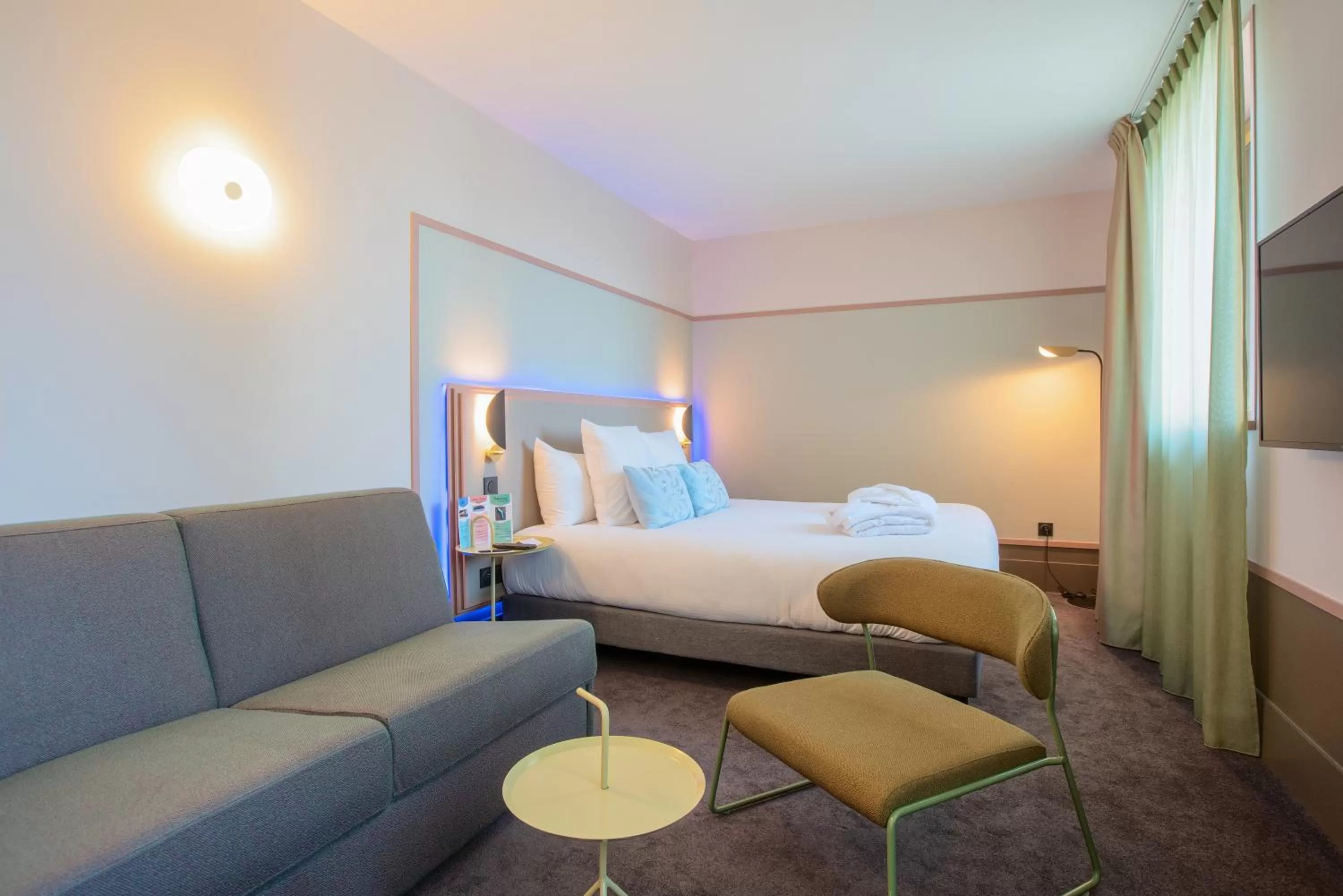 Bed in Aiden by Best Western Clermont-Ferrand Hotel & Spa