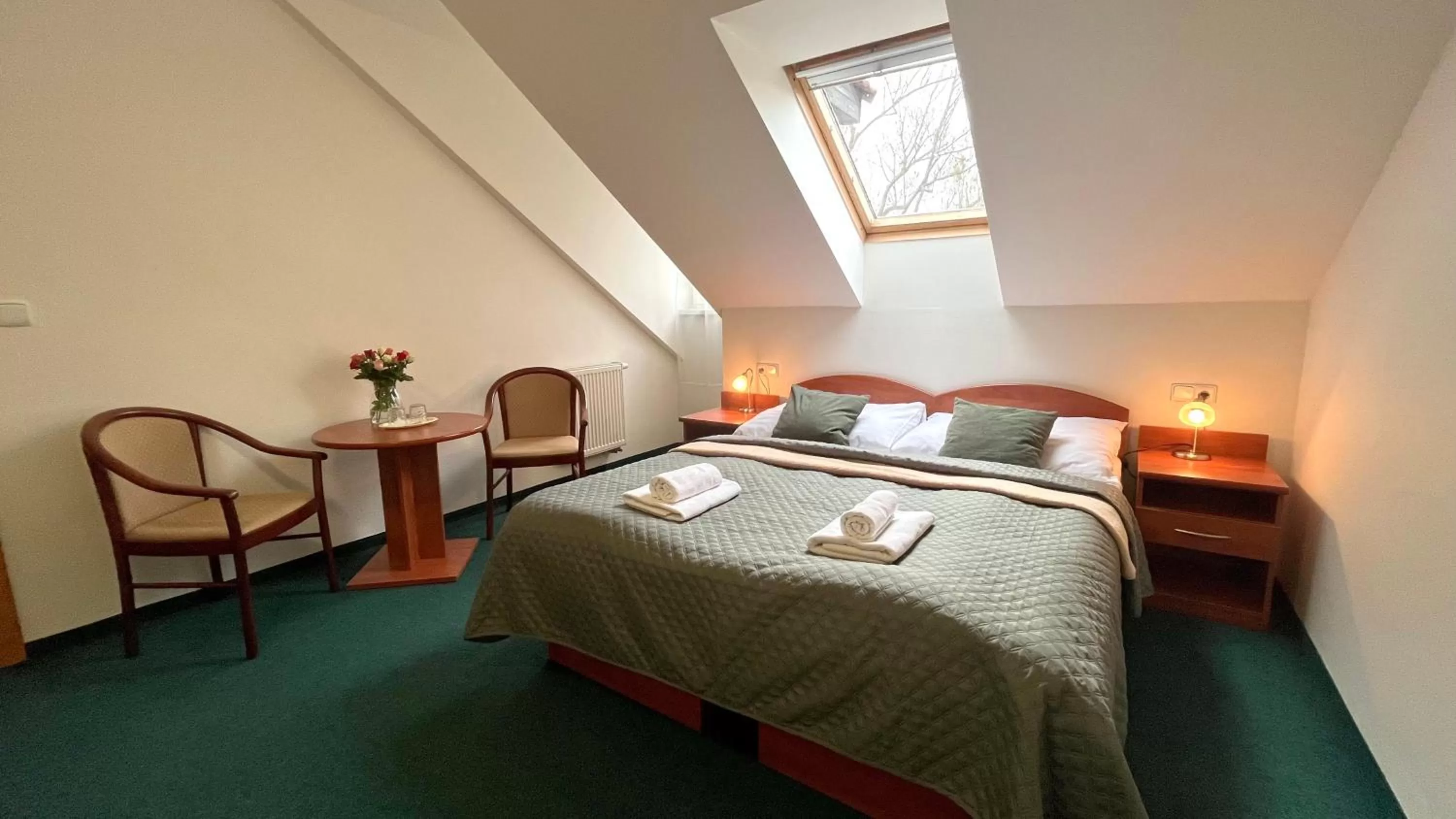 Bed in Hotel Karolina