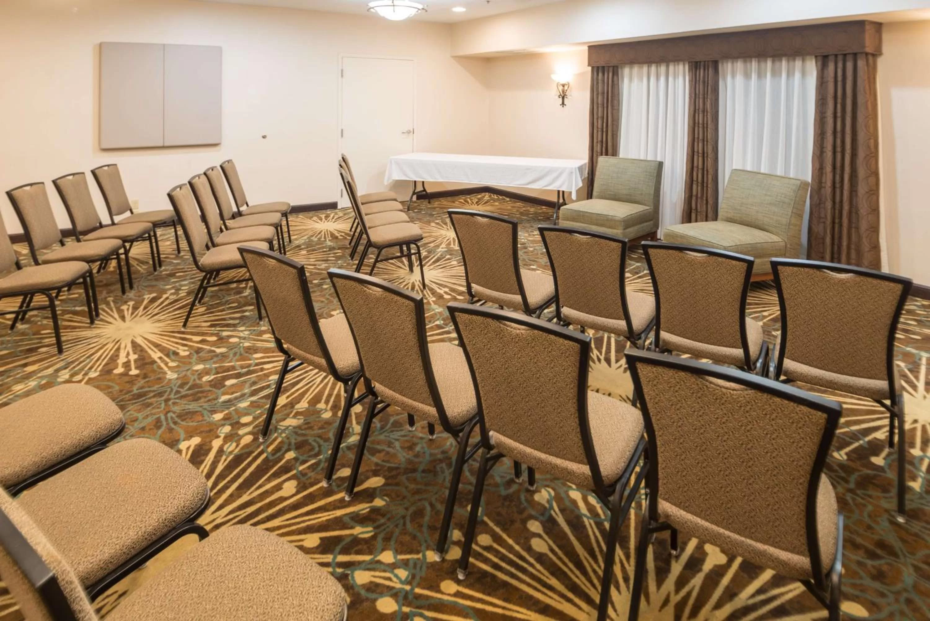 Meeting/conference room in Hampton Inn Tiffin