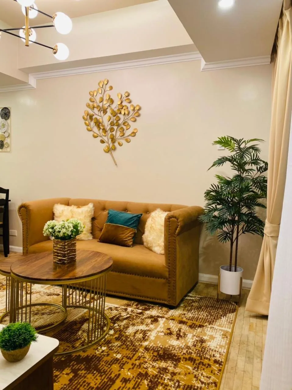 Living room in Mpt Suites