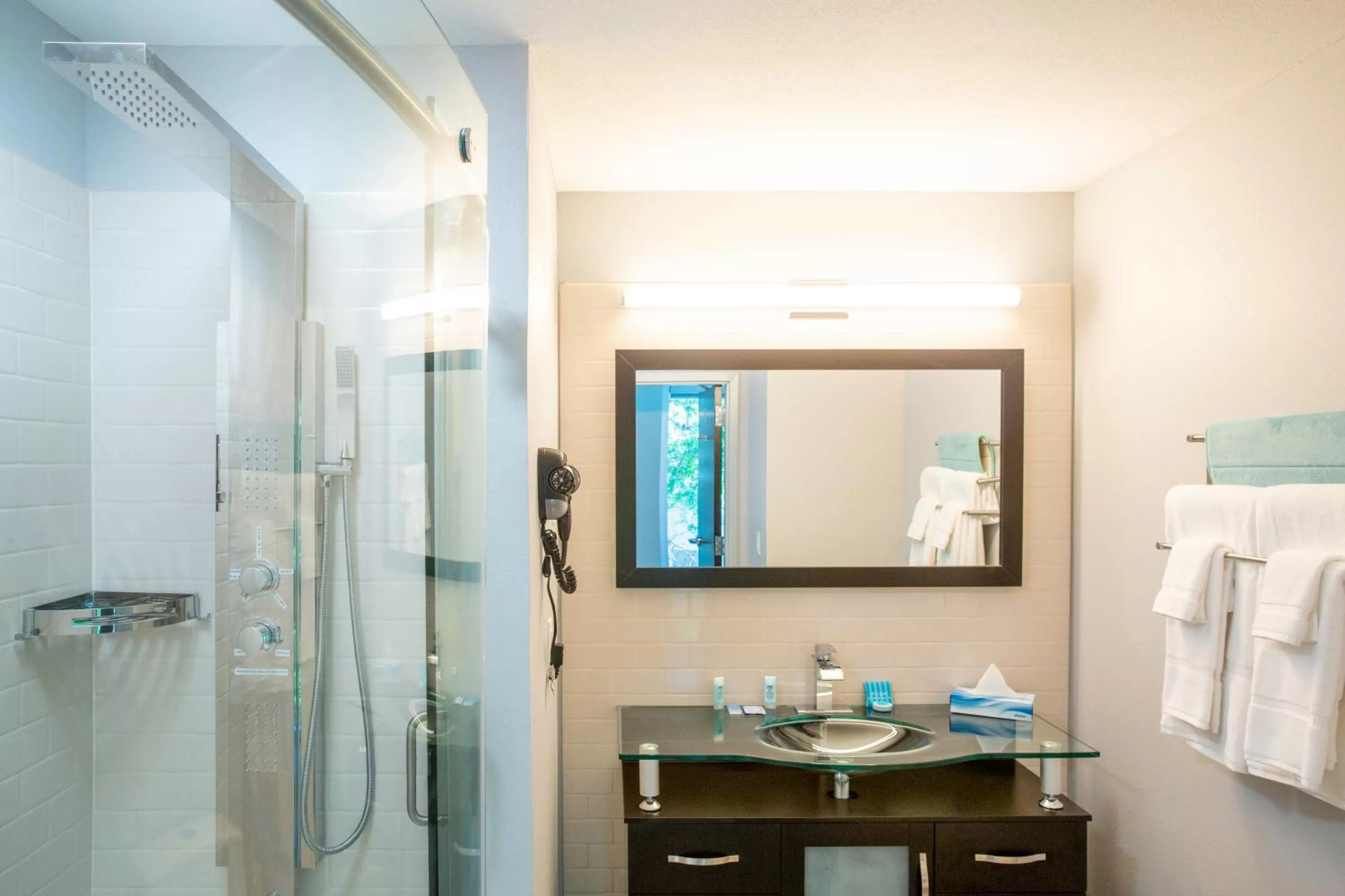 Bathroom in Athens Central Hotel