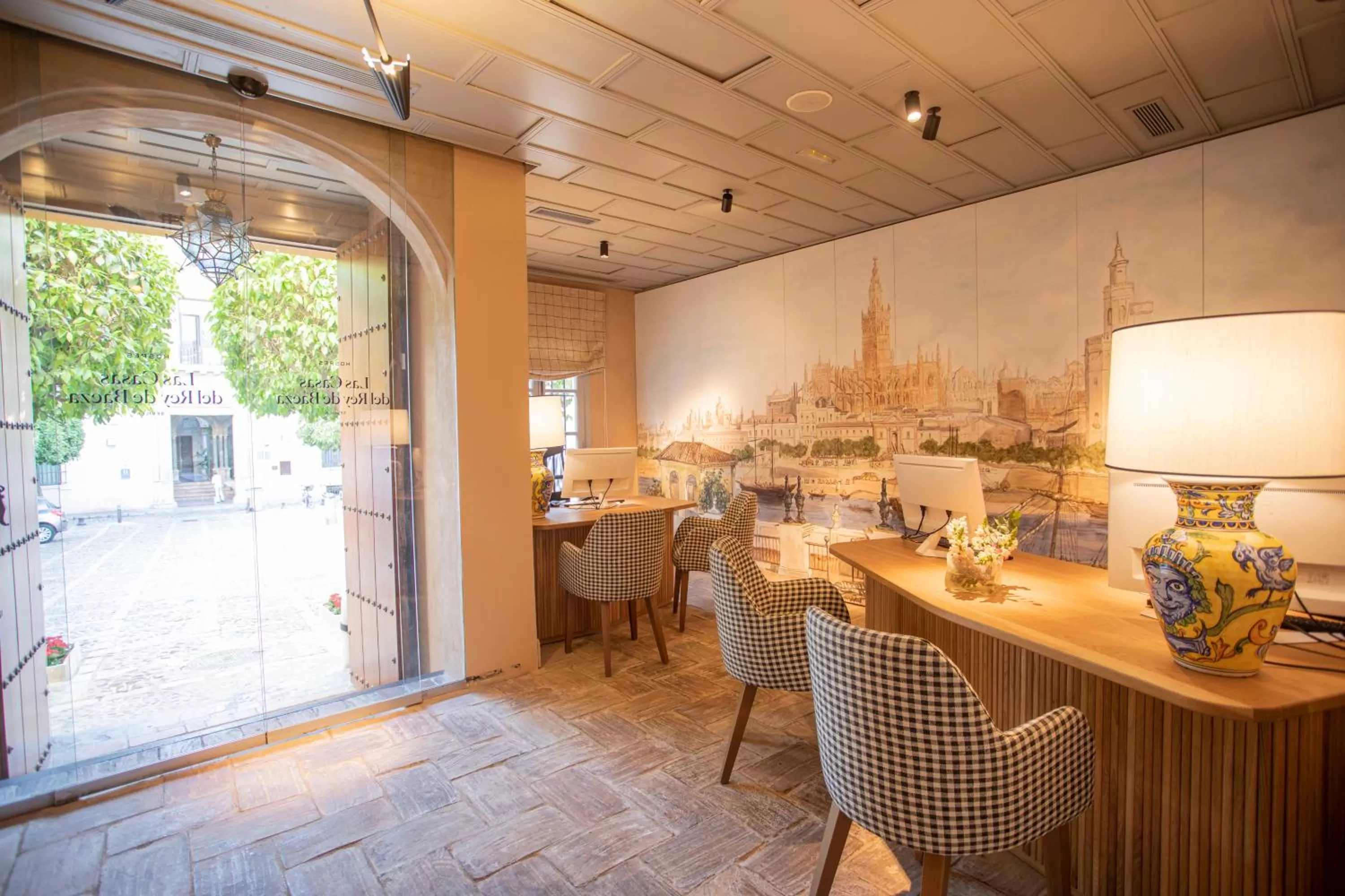 Lobby or reception in Hospes Las Casas del Rey de Baeza, a Member of Design Hotels