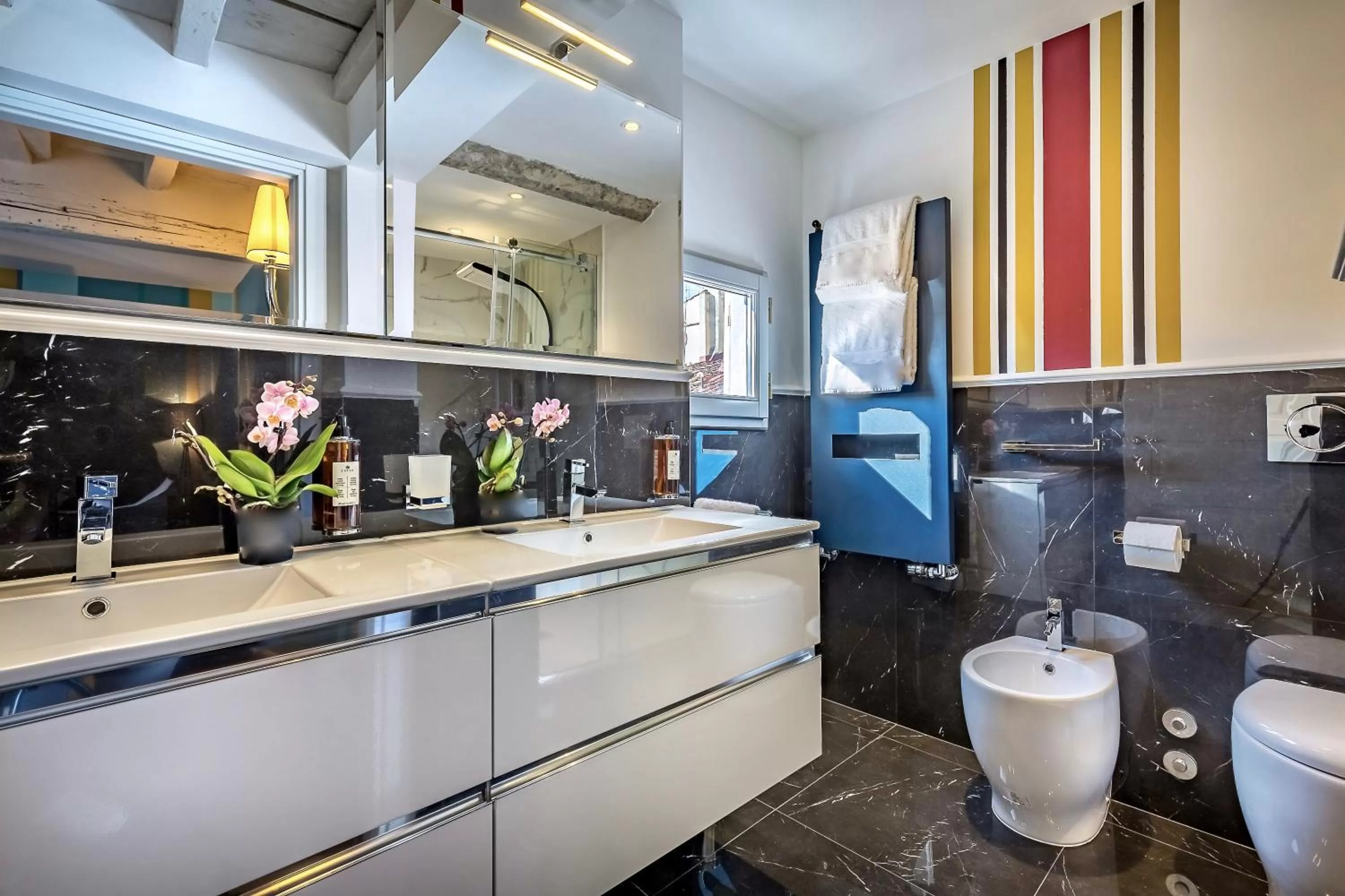 Bathroom in Arte' Boutique Hotel