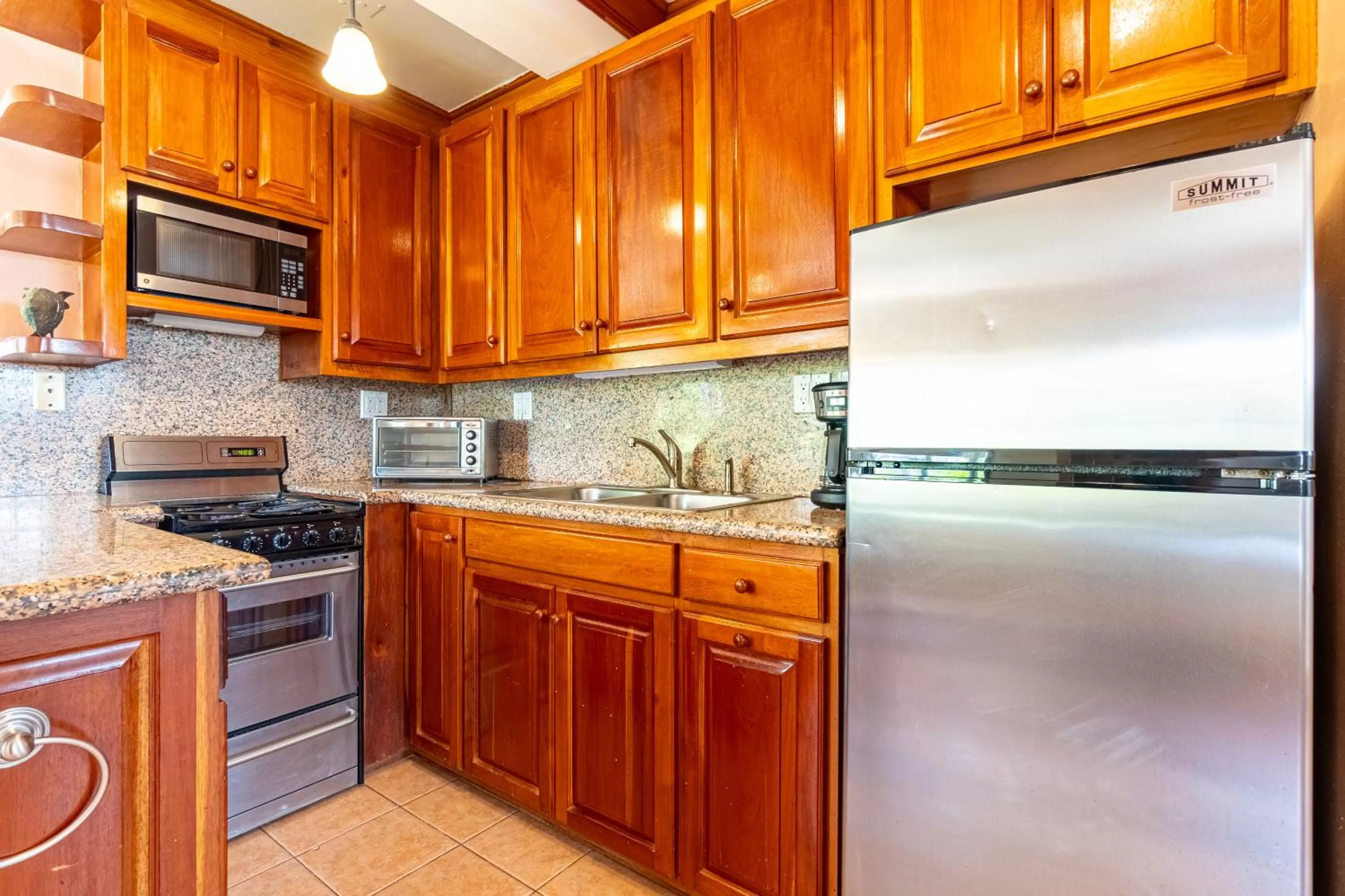 Kitchen or kitchenette in Belizean Shores Resort