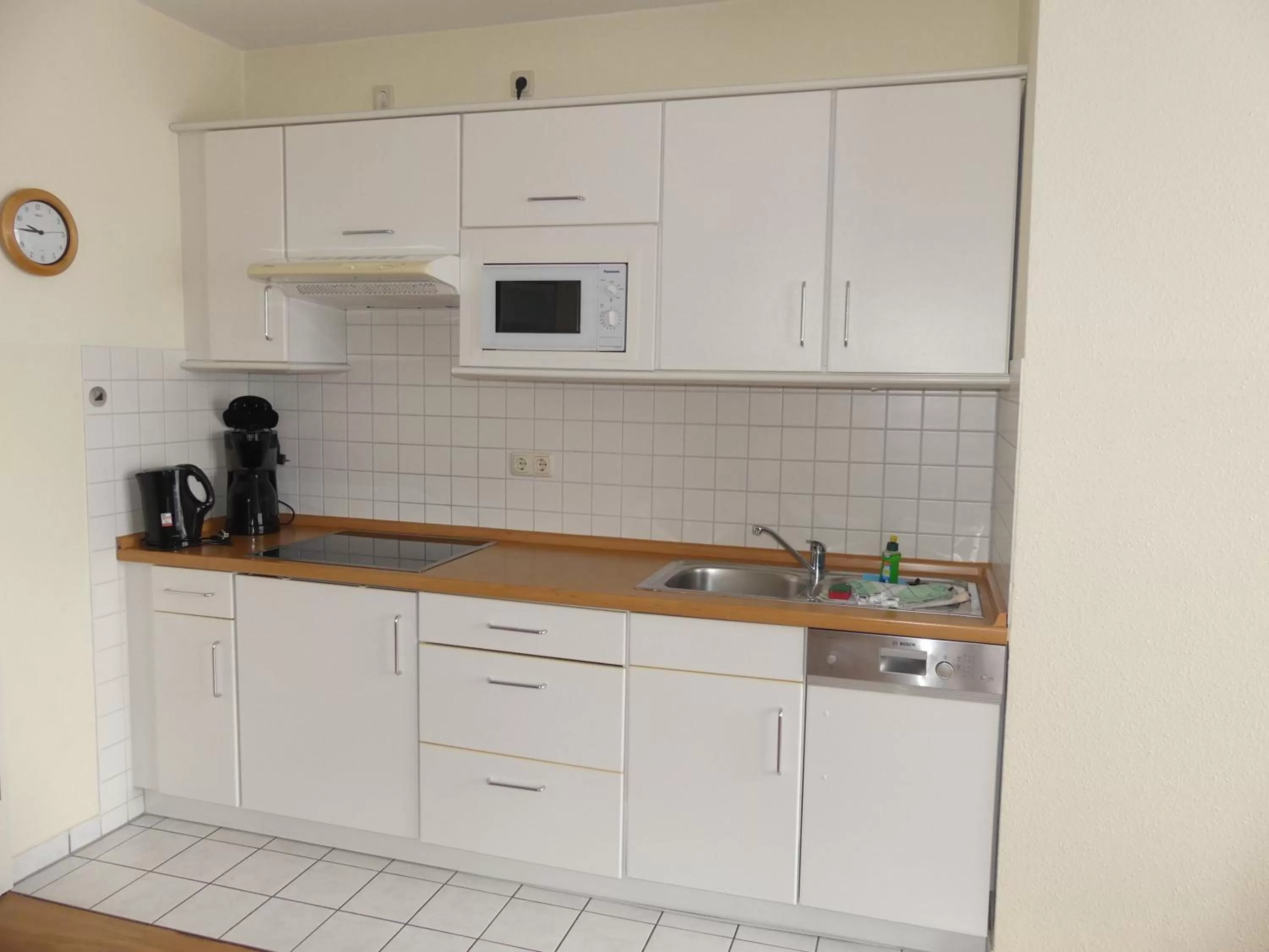 kitchen, Kitchen/Kitchenette in Apartmenthaus Binzer Sterne