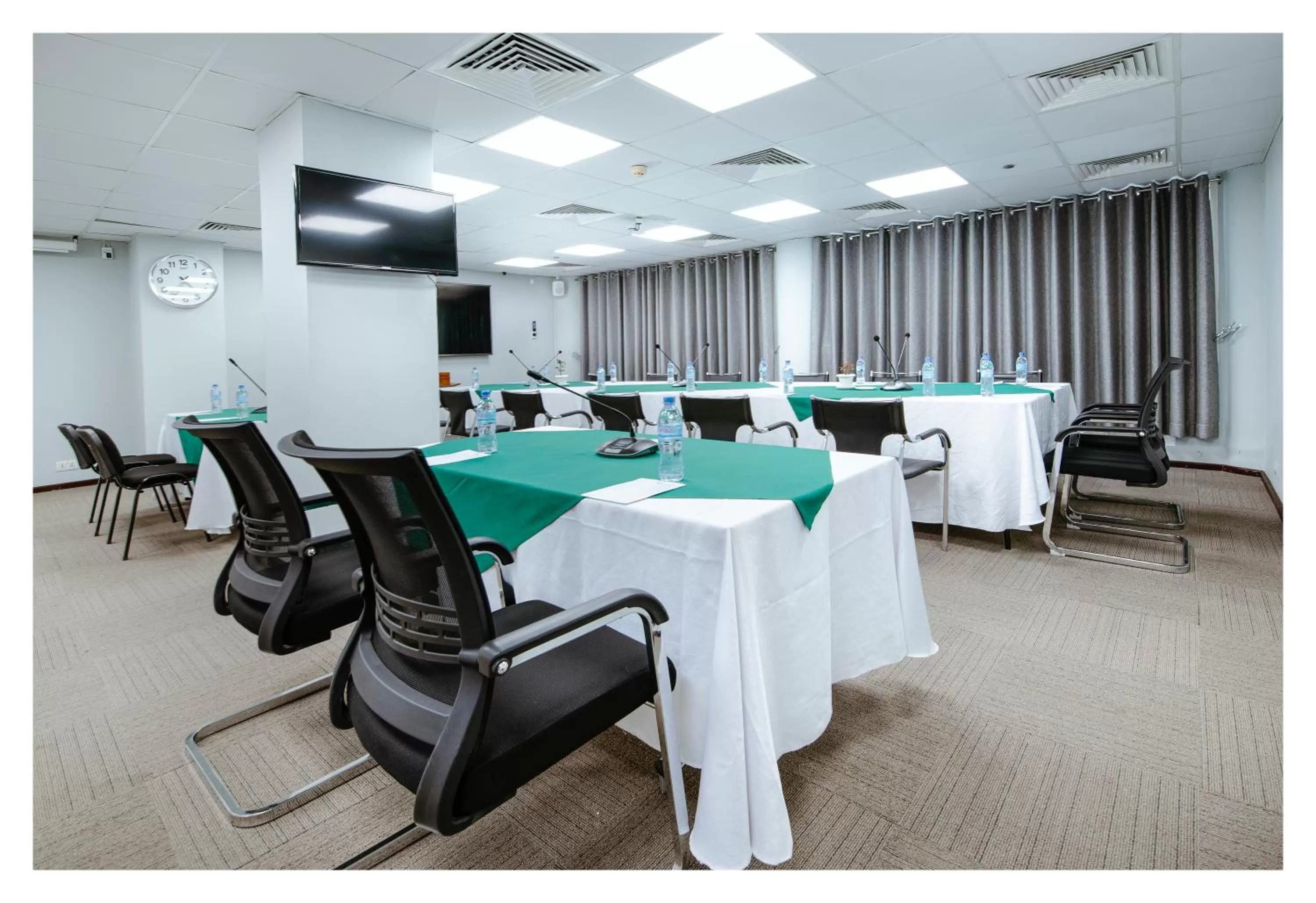 Meeting/conference room in Holiday Inn Dar Es Salaam by IHG