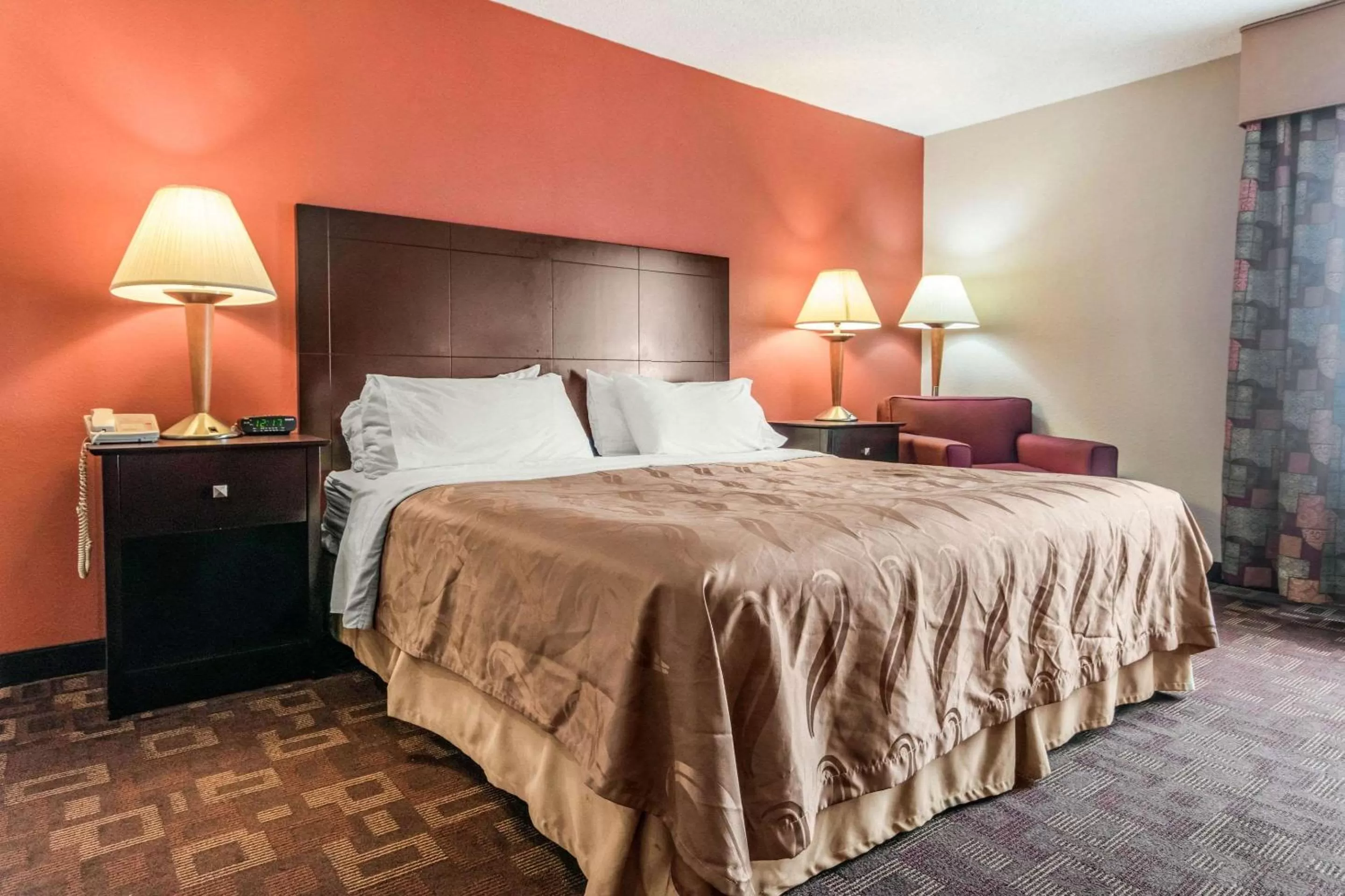 Photo of the whole room, Bed in Quality Inn & Suites Lawrenceburg