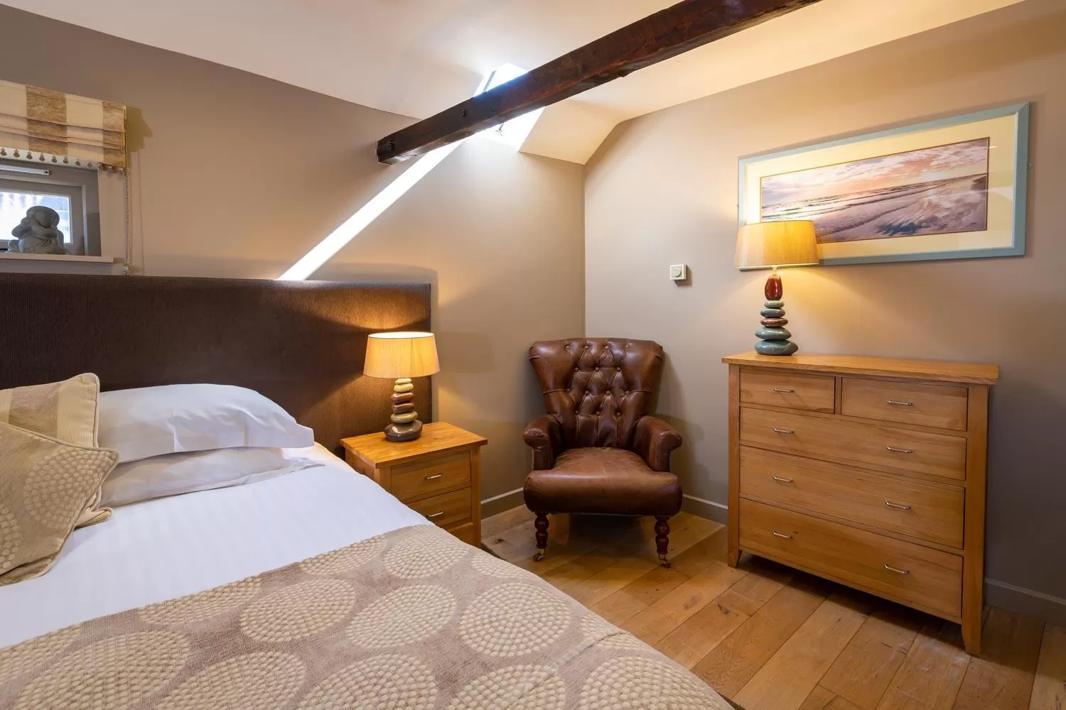 Bedroom, Bed in The Lodge