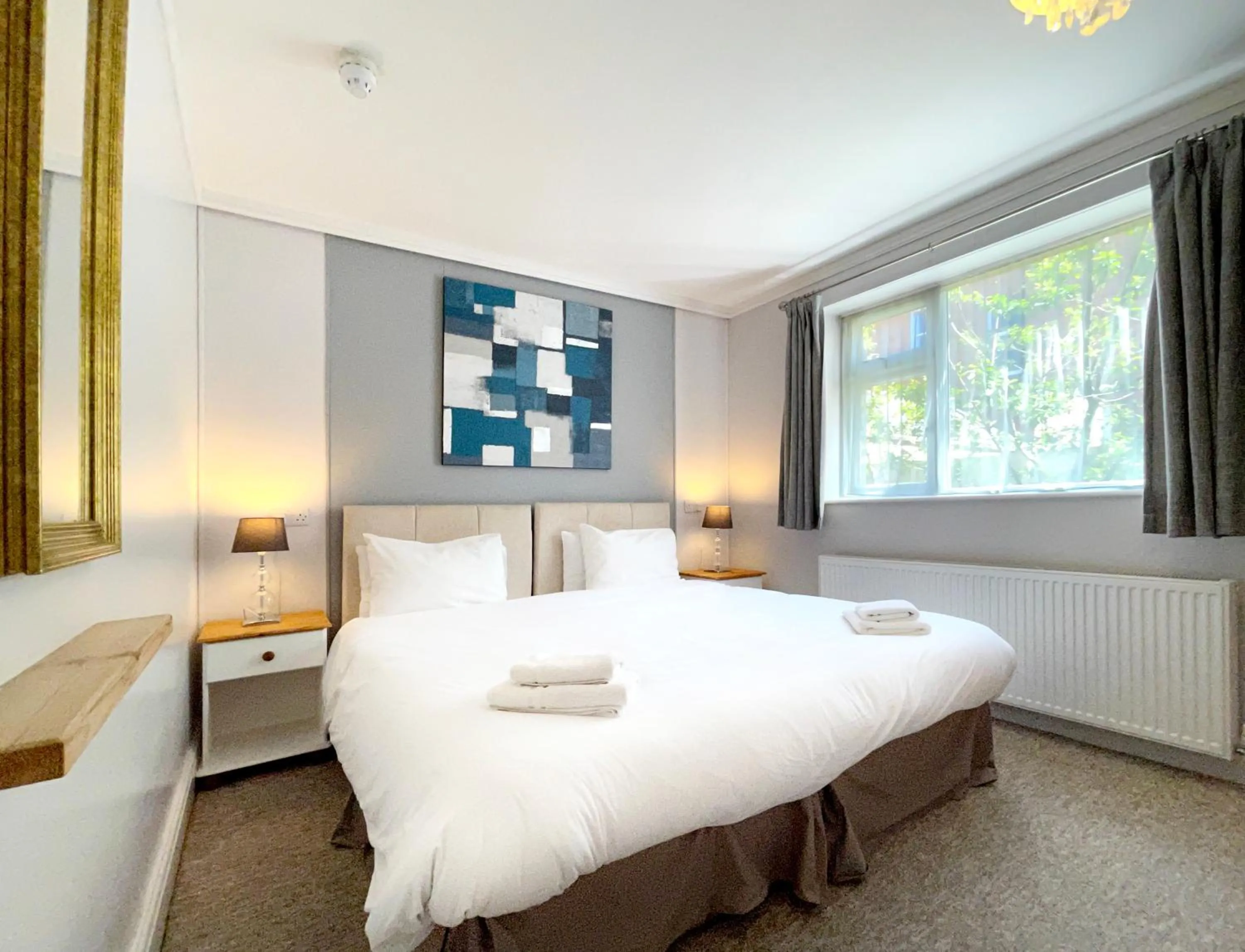 Bedroom, Bed in Dukes Folly Hotel