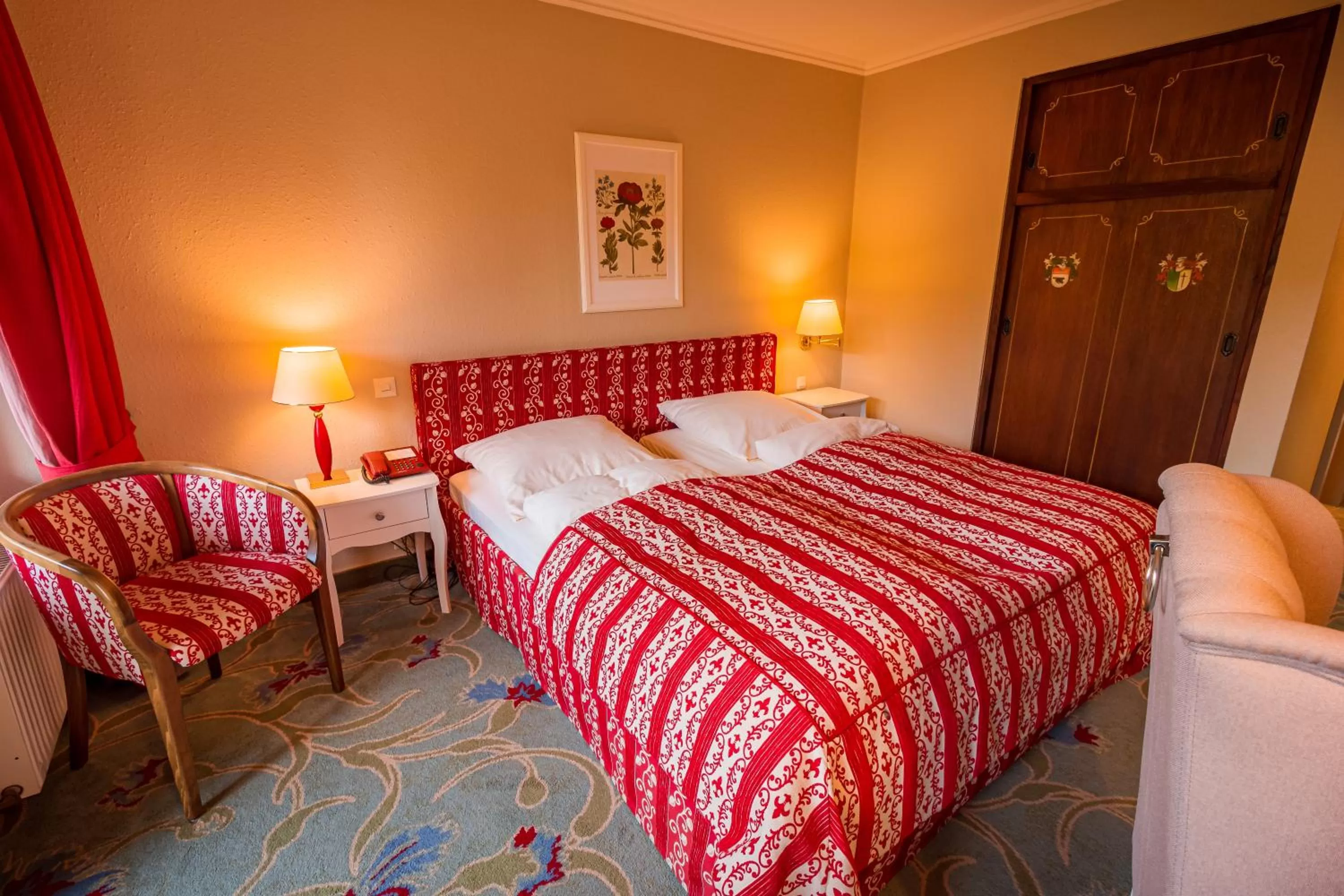 Photo of the whole room, Bed in Hotel-Restaurant Burg Hornberg