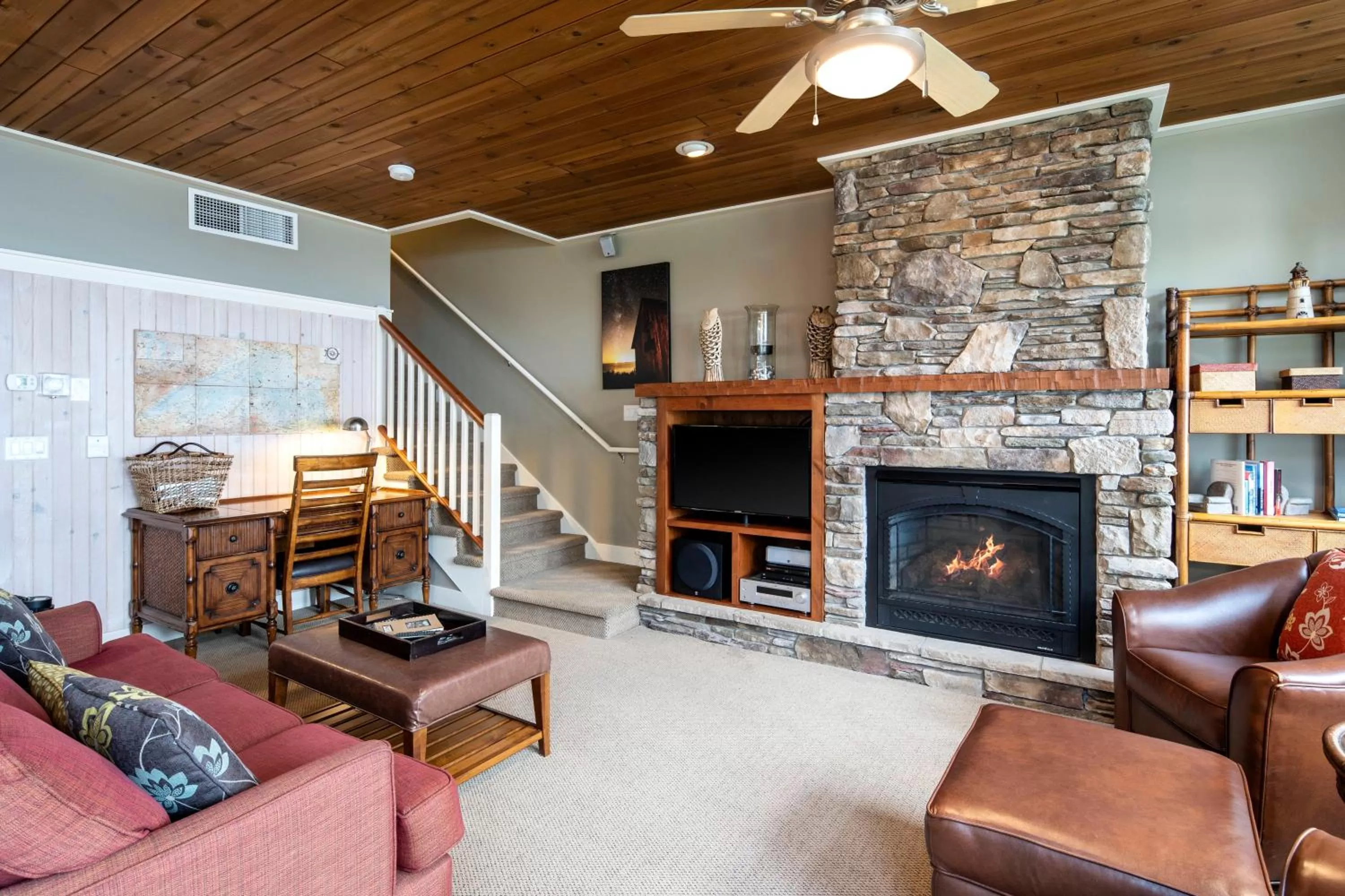 TV and multimedia in Larsmont Cottages