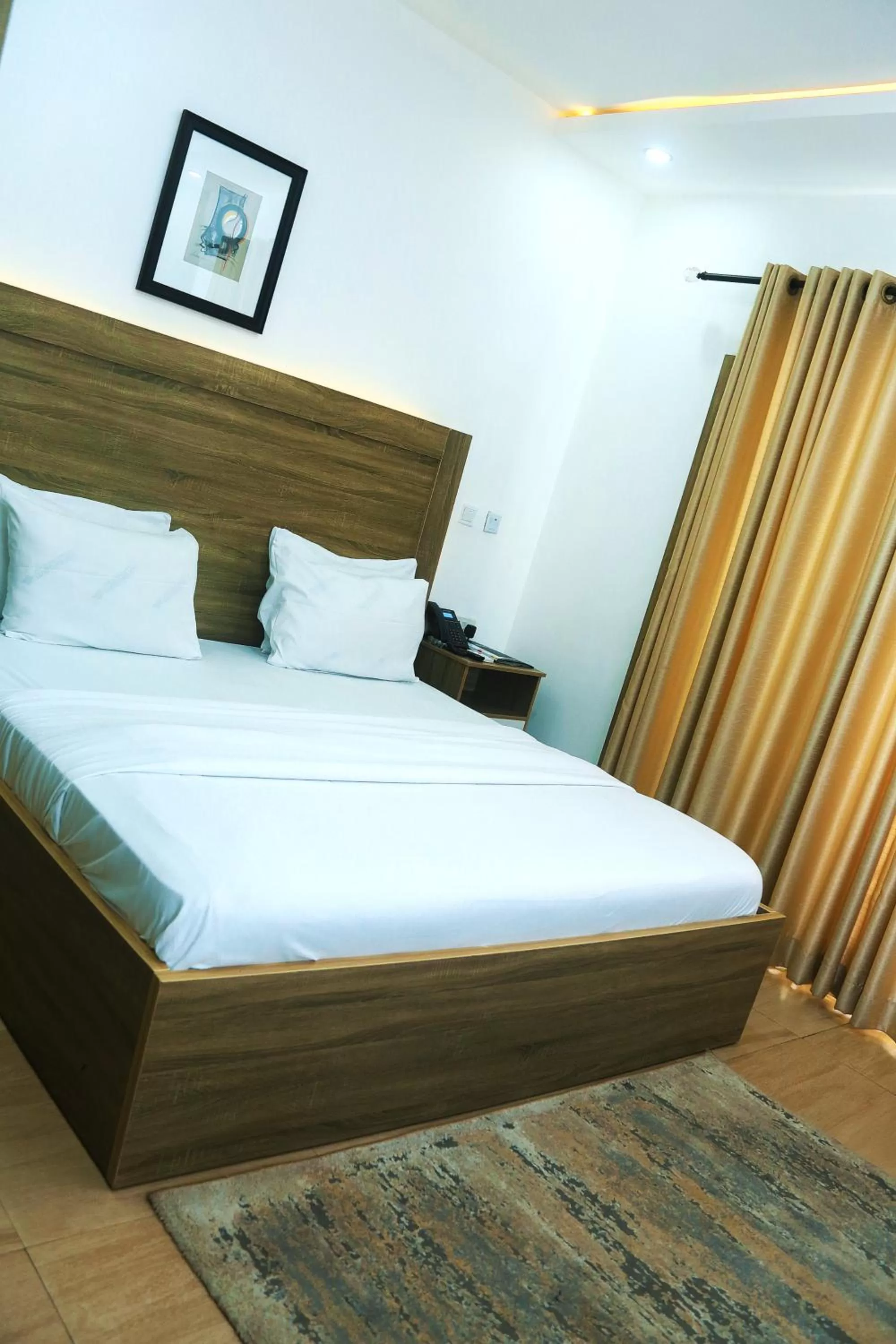 Bed in Hotel Capitol