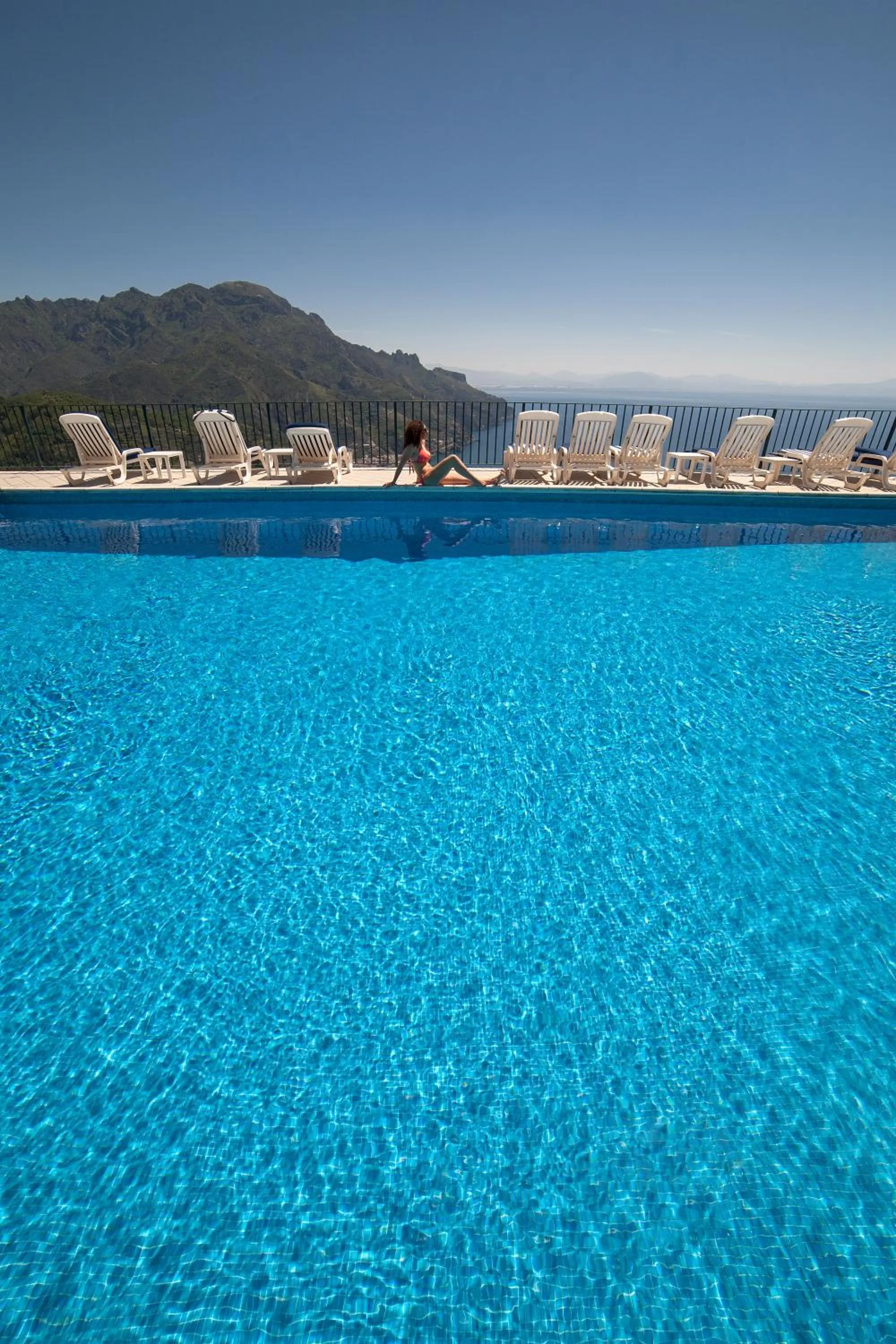 Swimming pool in Hotel Graal