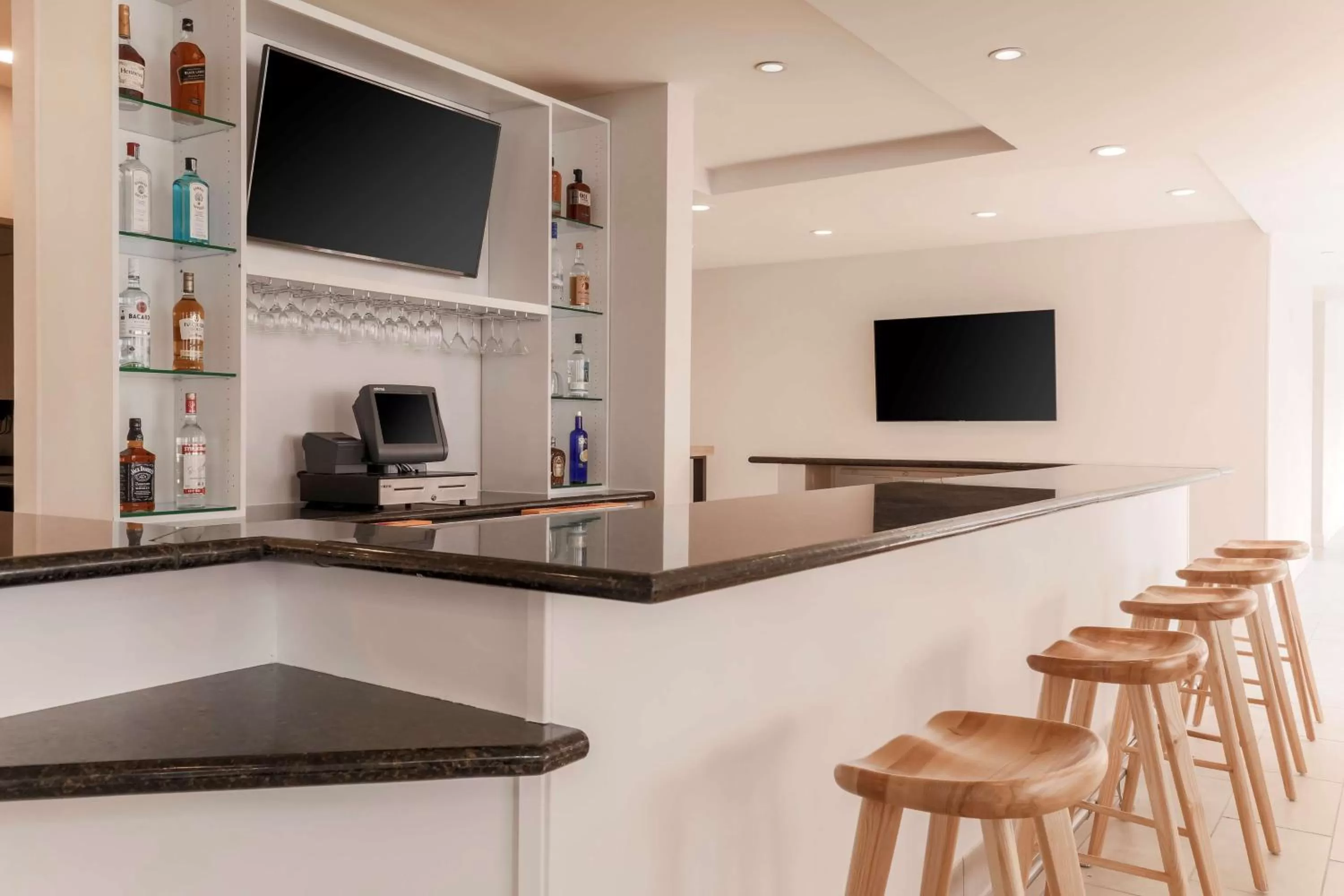 Lounge or bar in Hilton Garden Inn Reno