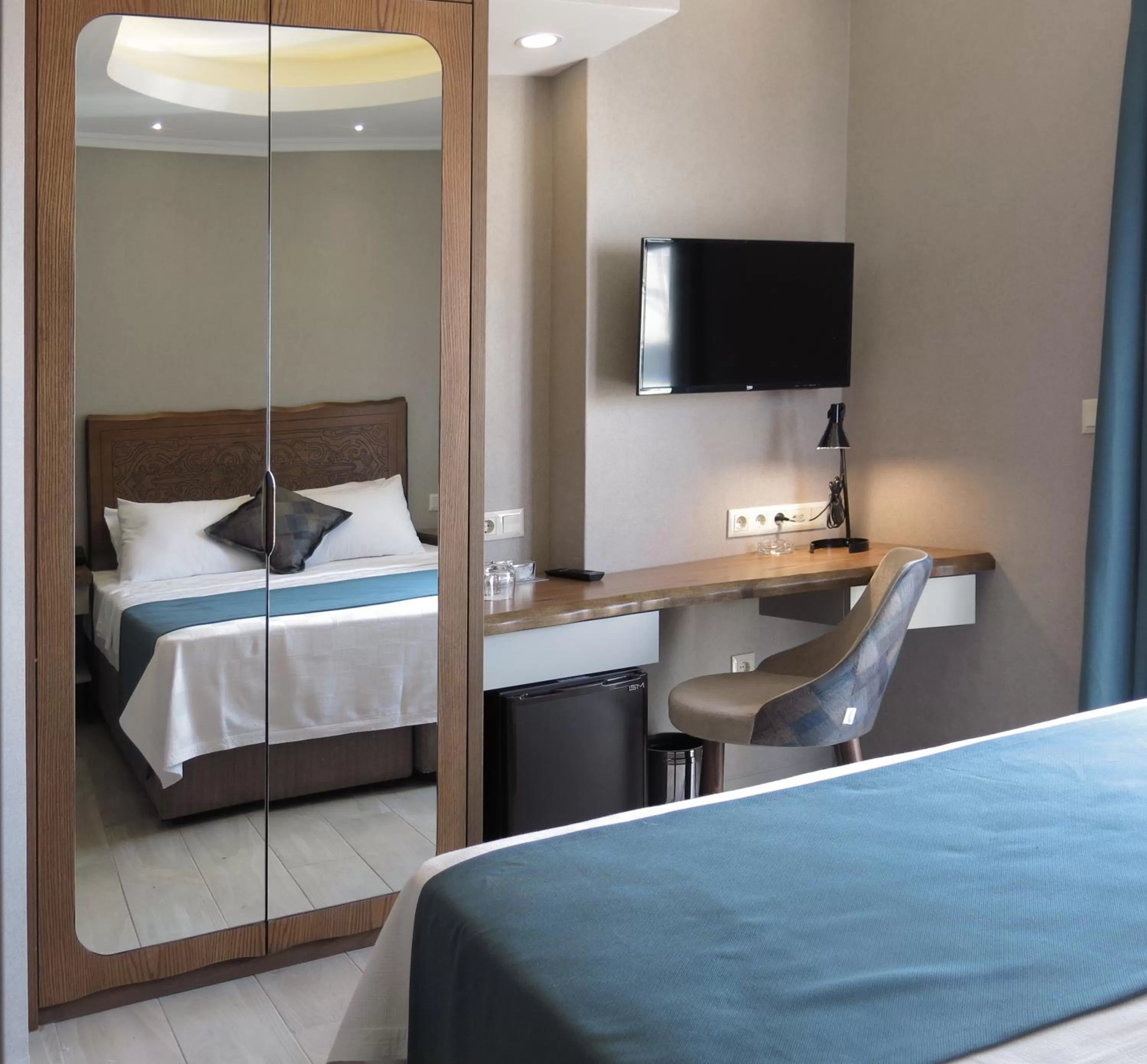 TV and multimedia, Bed in GALATAHAN Hotel Istanbul Karakoy