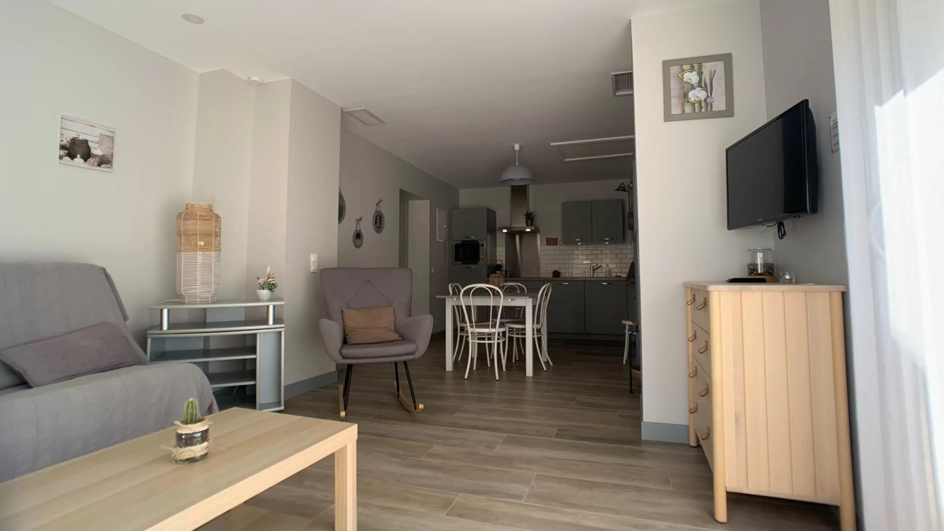 Apartment with Terrace in Residence Melody - Adult only