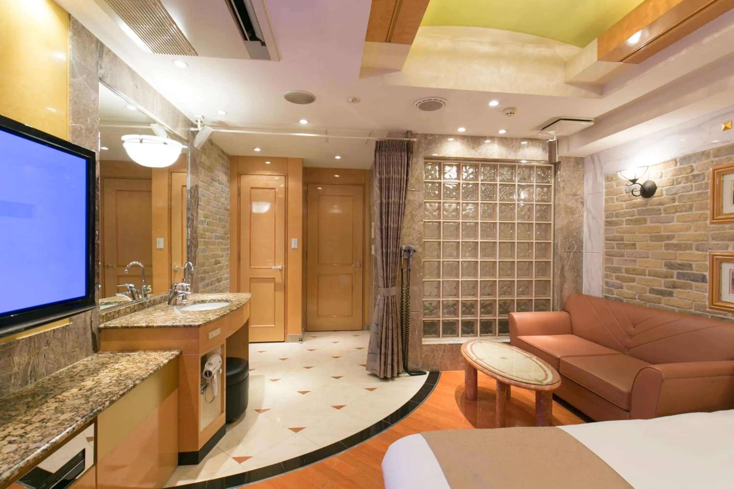 Standard Queen Room in HOTEL D-WAVE Shinjuku(Adult Only) Standard Queen Room in HOTEL D-WAVE Shinjuku(Adult Only)