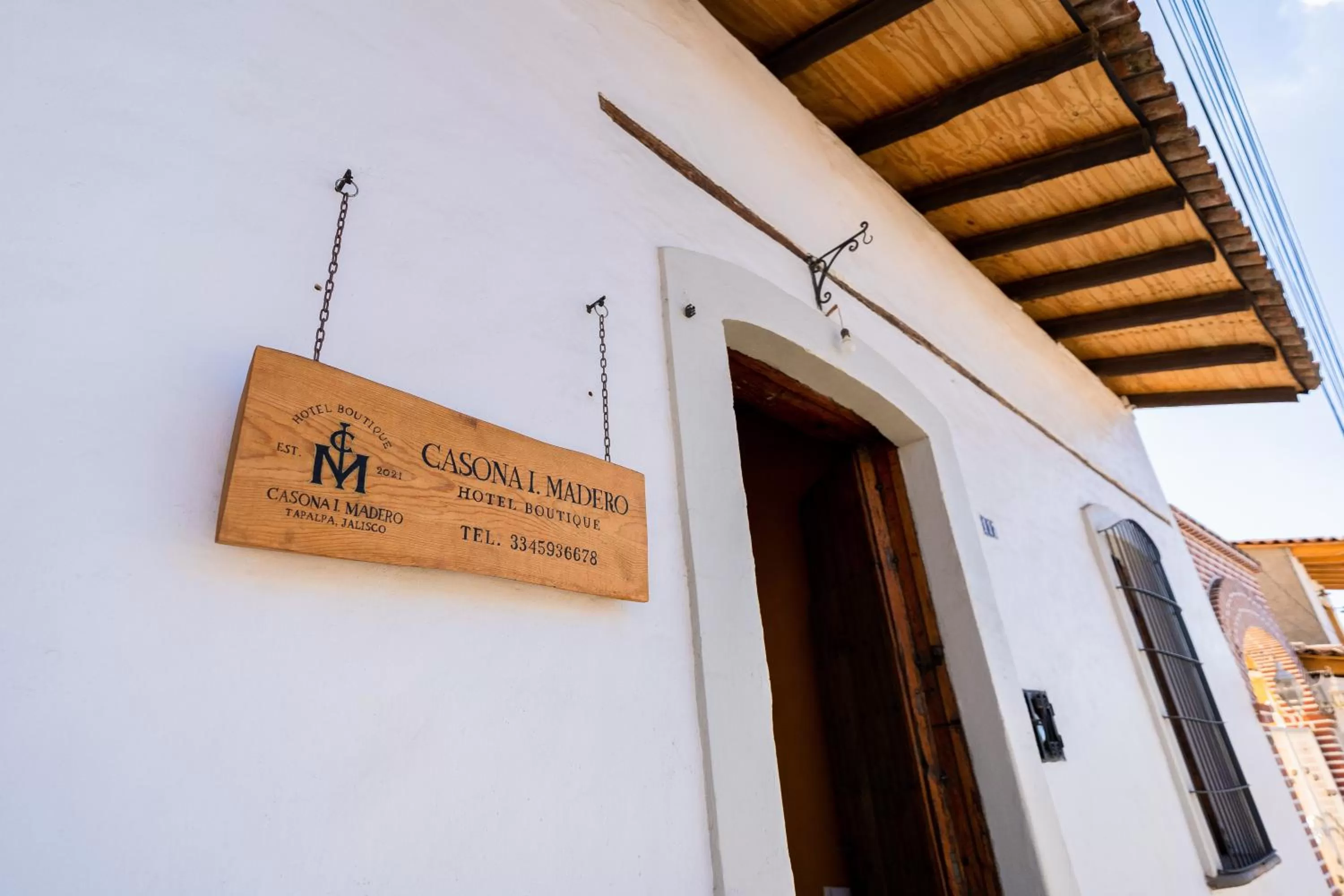 Facade/entrance in Casa I. Madero