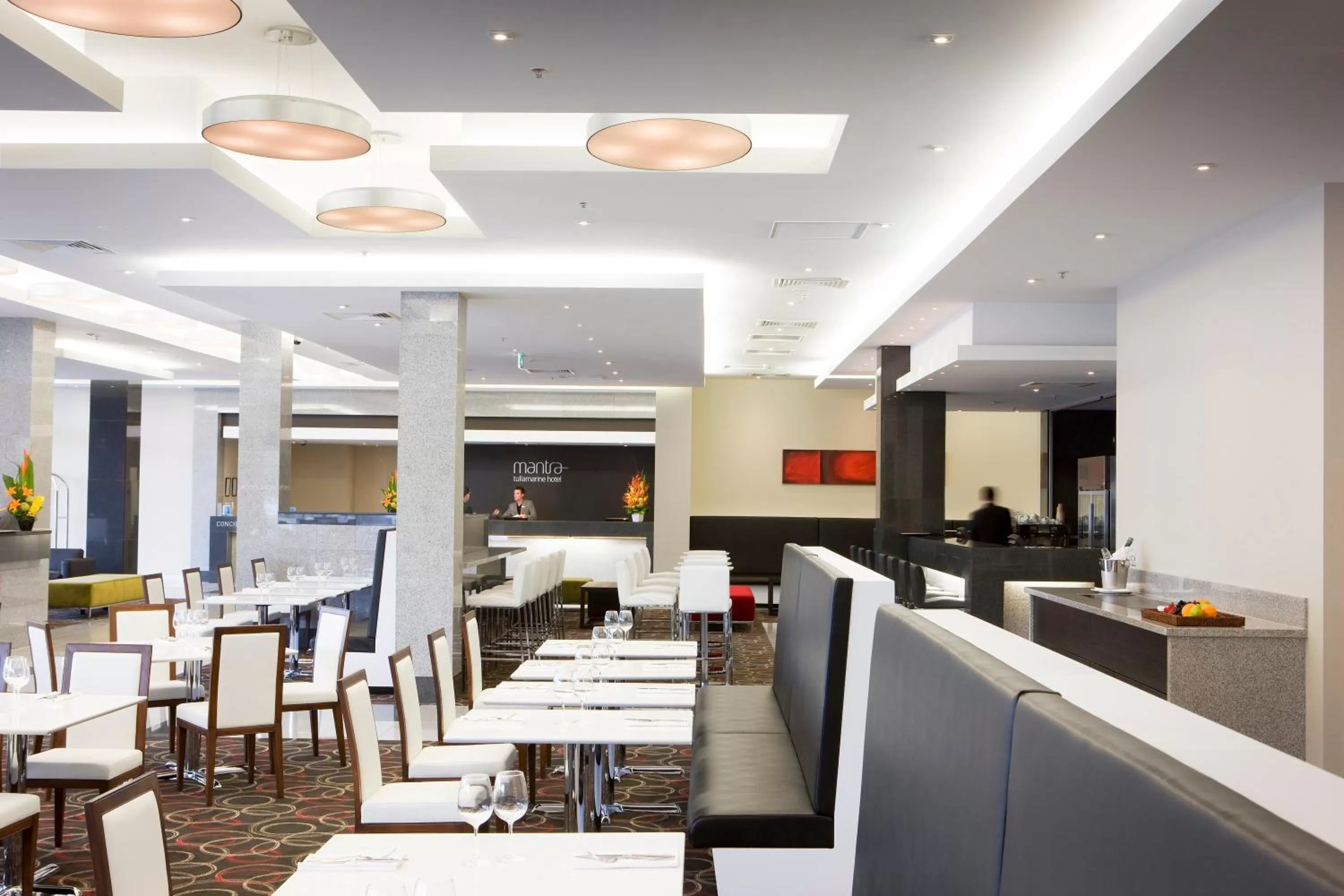 Restaurant/places to eat in Mantra Melbourne Airport